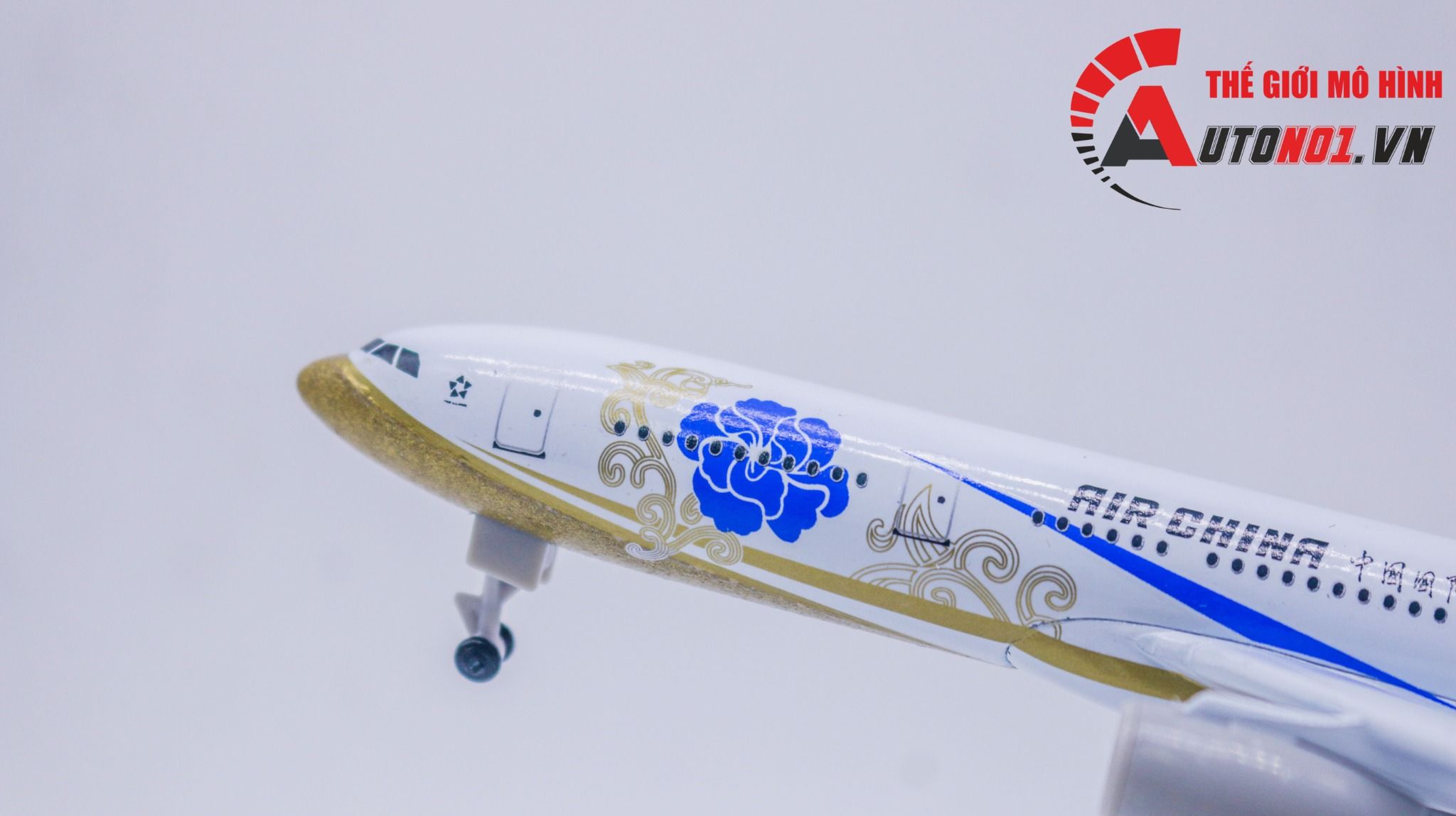 Mô hình máy bay Air China Airbus A330 kích thước 20cm MB20085