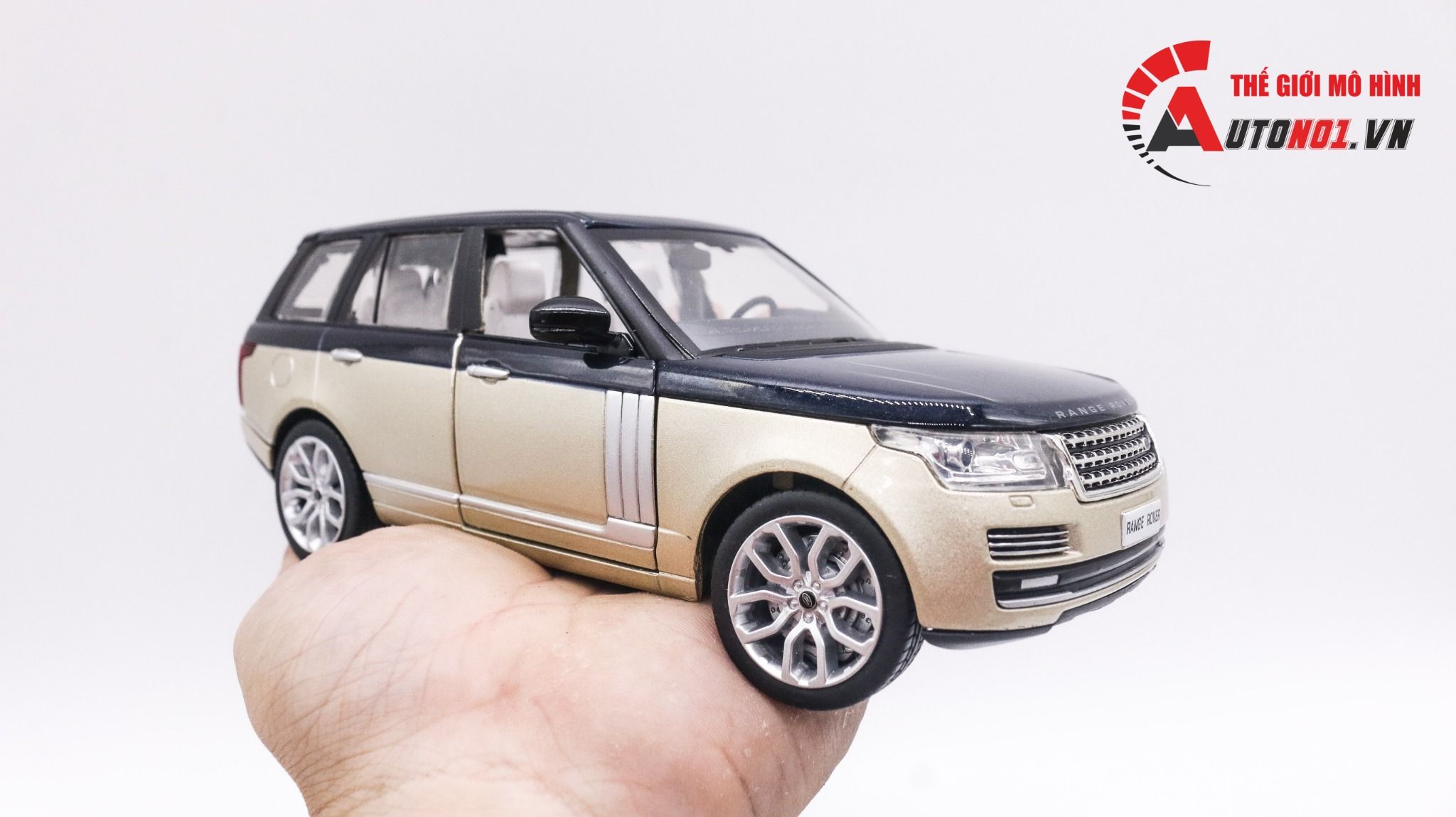 Mô hình xe Range Rover Land Rover mở được 2 cửa, nắp capo và cốp 1:24 CCA Coolchicauto OT008
