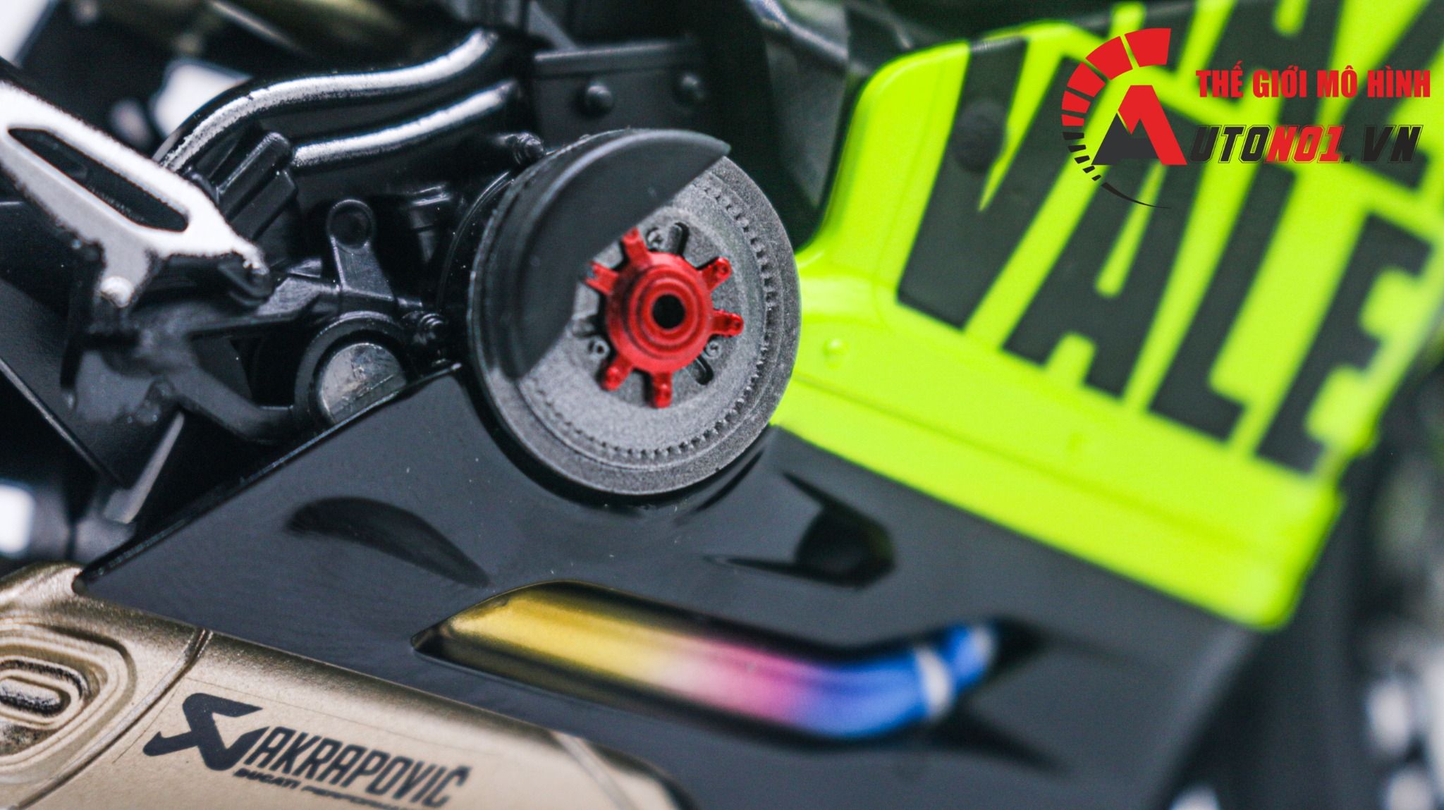 Mô hình xe Ducati 1199 custom Grazie Vale 46 độ nồi có ben nâng tỉ lệ 1:12 Autono1 Jiaye model D243