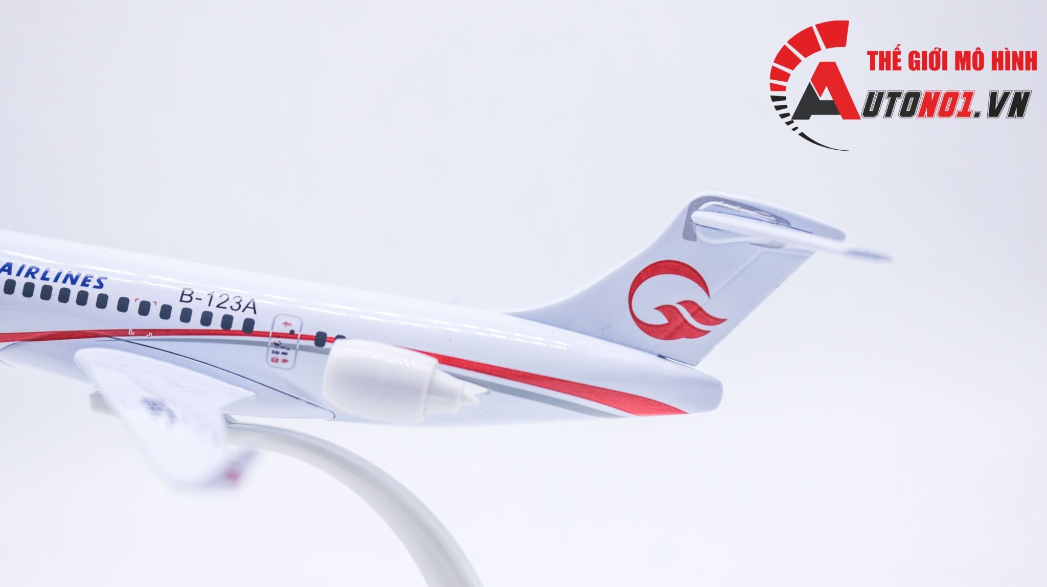Mô hình máy bay China OTT Airlines ARJ kích thước 20cm MB20080