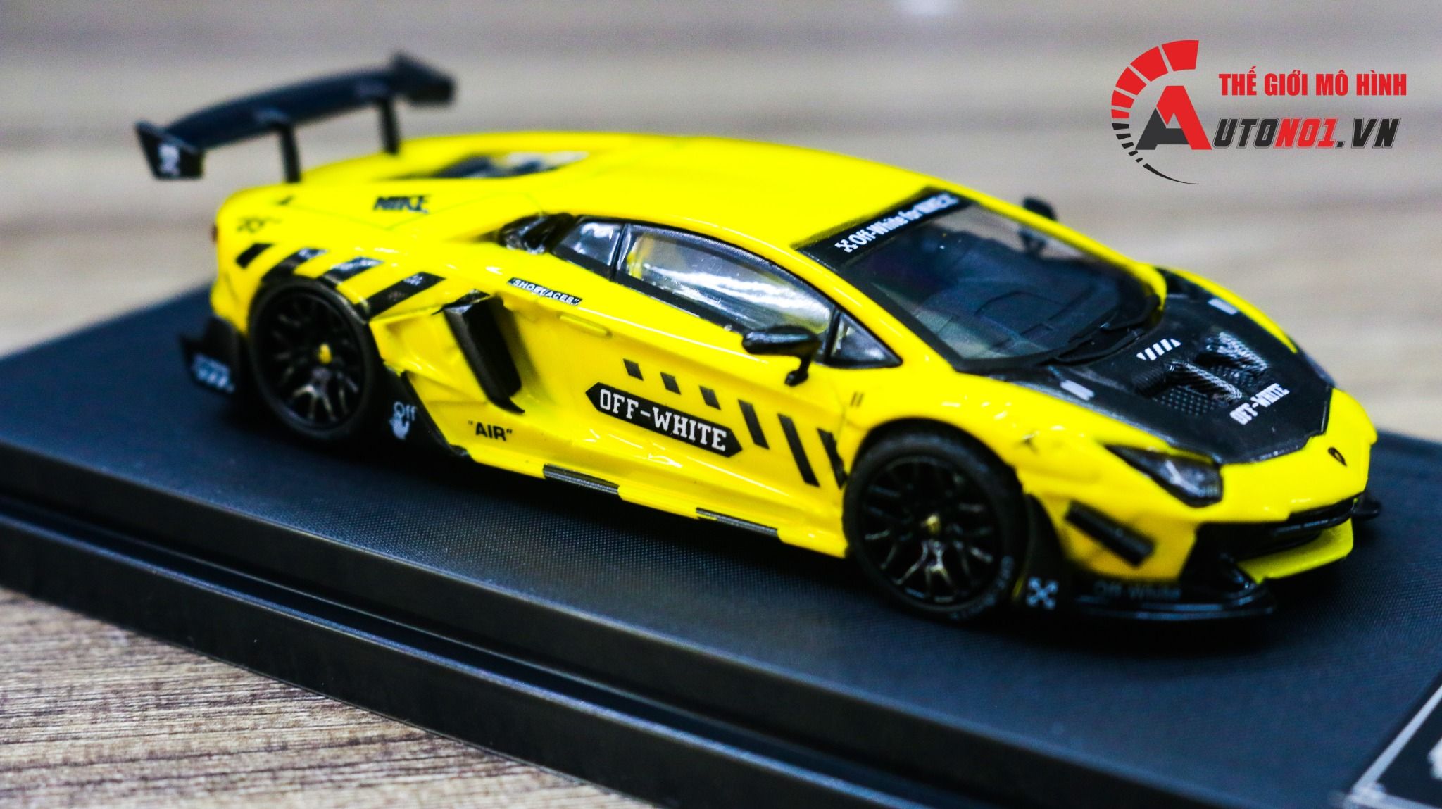  Mô hình xe Lamborghini Aventador LP700-4 2.0 Off white yellow tỉ lệ 1:64 Briscale Micro BSC 