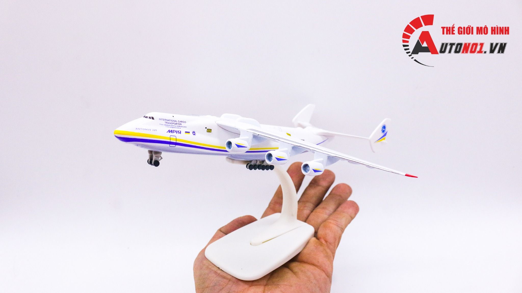  Mô hình máy bay vận chuyển 20cm Antonov Airlines International Cargo Transporter 225 20cm MB20018 