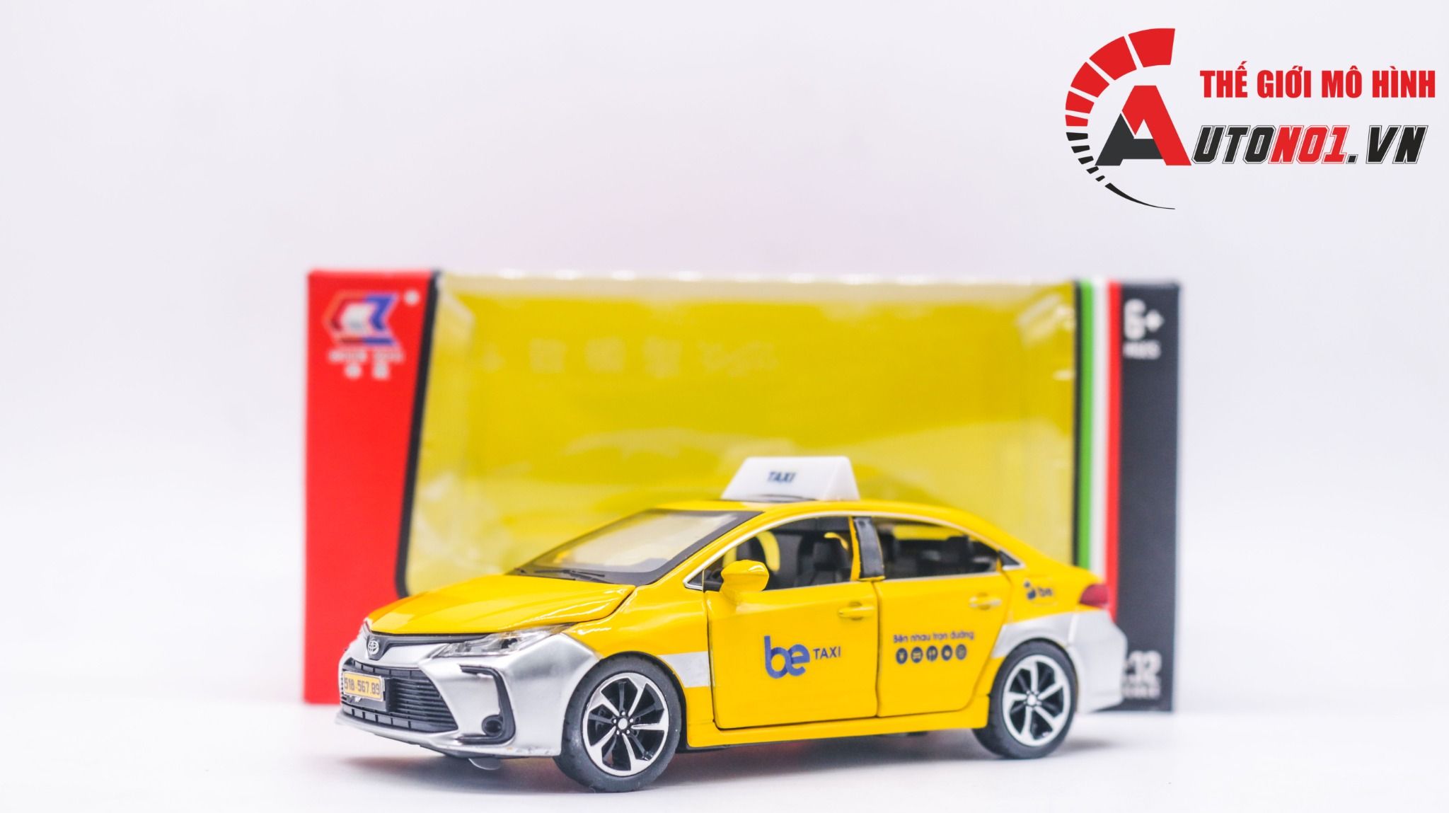 Mô hình xe độ dịch vụ Toyota Corolla custom taxi bee có âm thanh - đèn tỉ lệ 1:32 Autono1 OT335