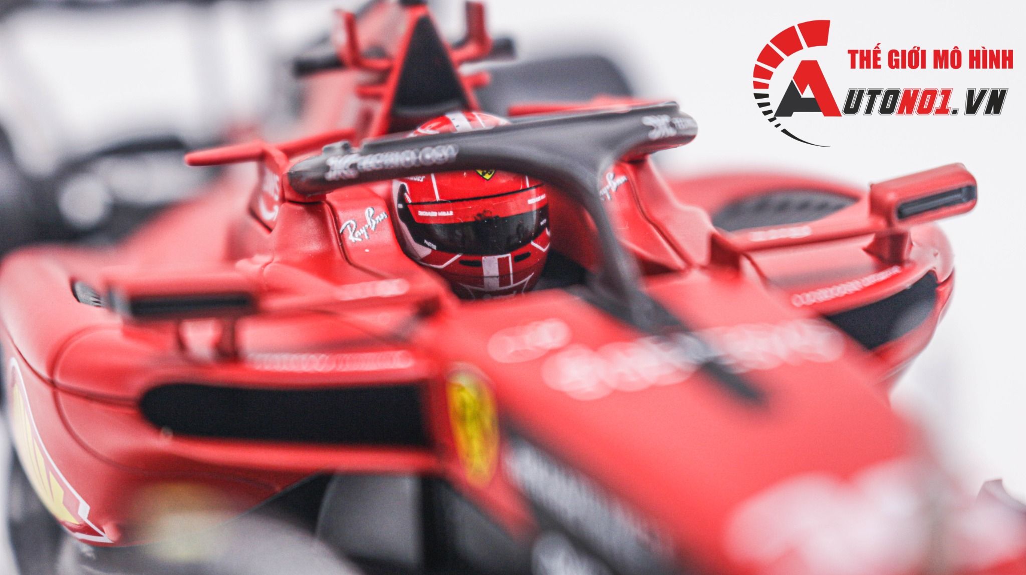 Mô hình xe đua F1 Ferrari Formular Sf23 2023 có hộp mica tỉ lệ 1:24 Bburago OT333