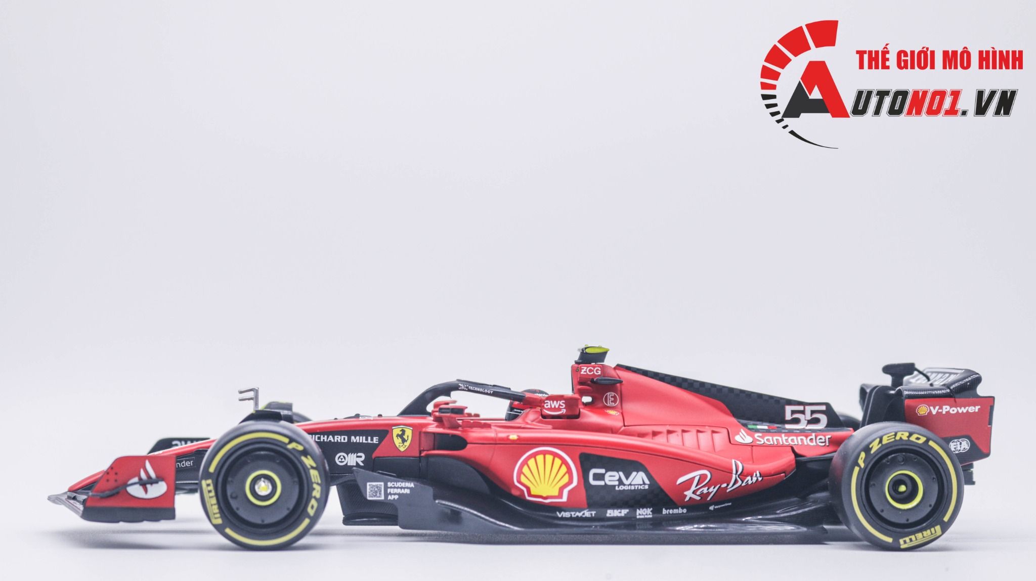 Mô hình xe đua F1 Ferrari Formular Sf23 2023 có hộp mica tỉ lệ 1:24 Bburago OT333