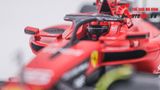  Mô hình xe đua F1 Ferrari Formular Sf23 2023 có hộp mica tỉ lệ 1:24 Bburago OT333 