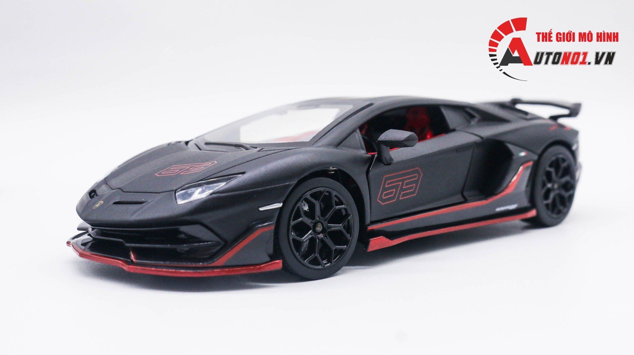  Mô hình xe Lamborghini Aventador Svj63 đánh lái được full open 1:24 CCA 68269K 8008 