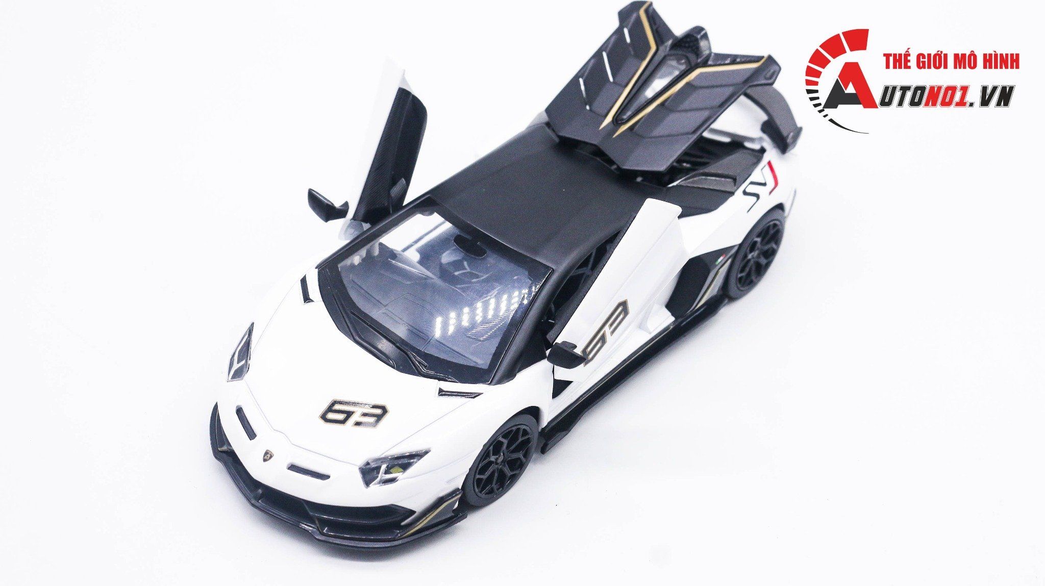  Mô hình xe Lamborghini Aventador Svj63 đánh lái được full open 1:24 CCA 68269K 8008 