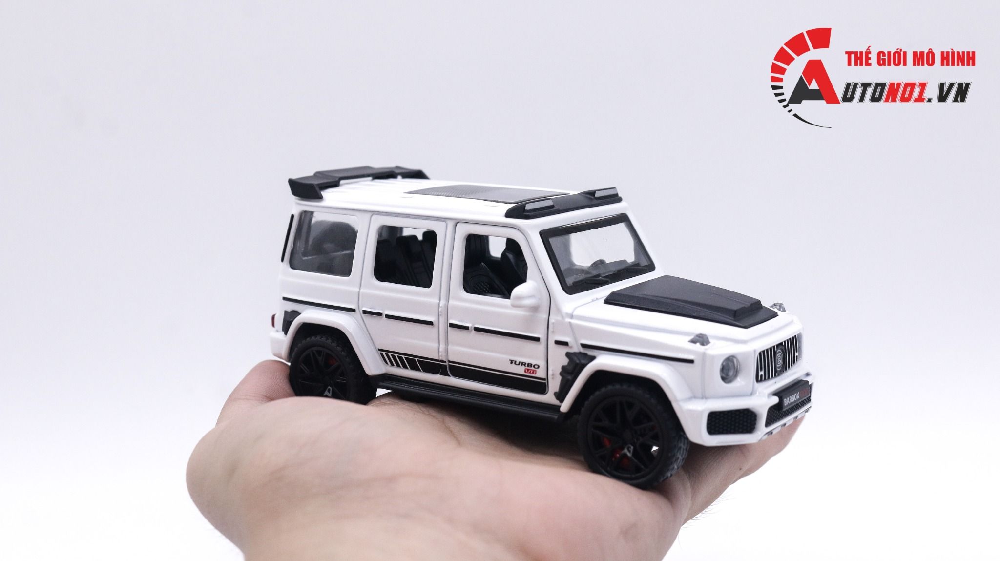 Mô hình xe Mercedes Benz Brabus G800 có đế - có âm thanh - có đèn tỉ lệ 1:36 JIAYE MODEL OT018
