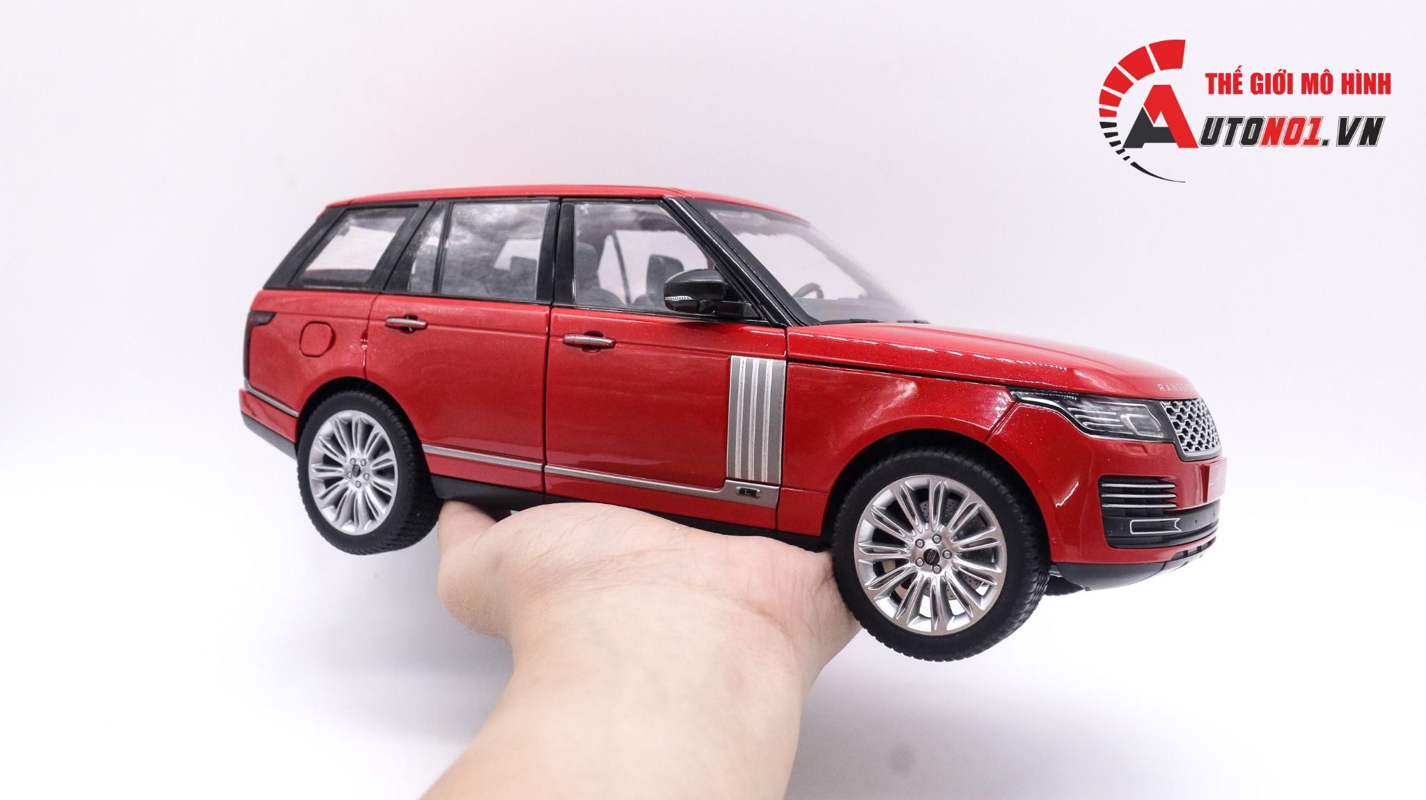 Mô hình xe Land Rover Range Rover SV Autobiography 2022 tỉ lệ 1:18 BMB 18001C 8120