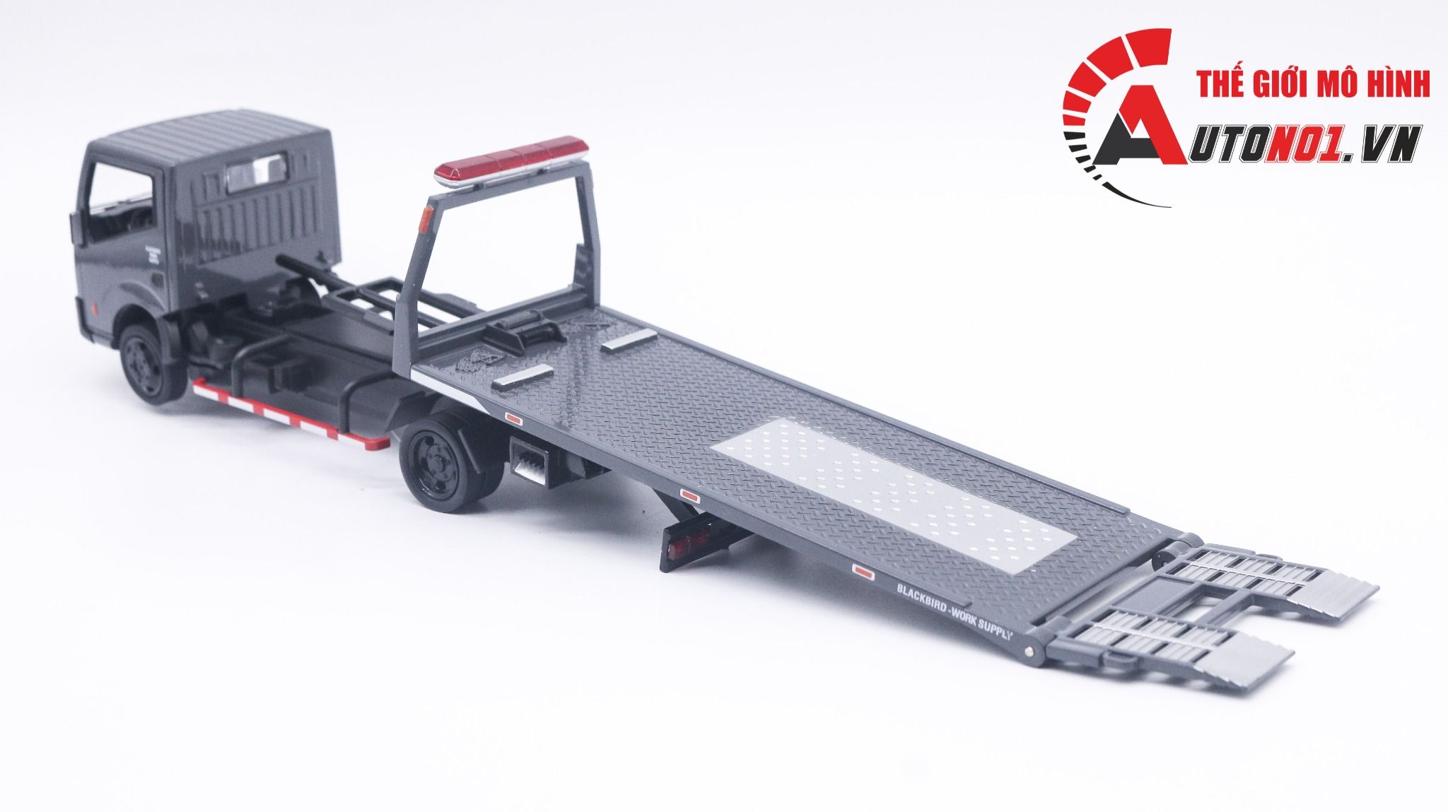  Xe mô hình tải cứu hộ nissan 1:32 truck model 8035 