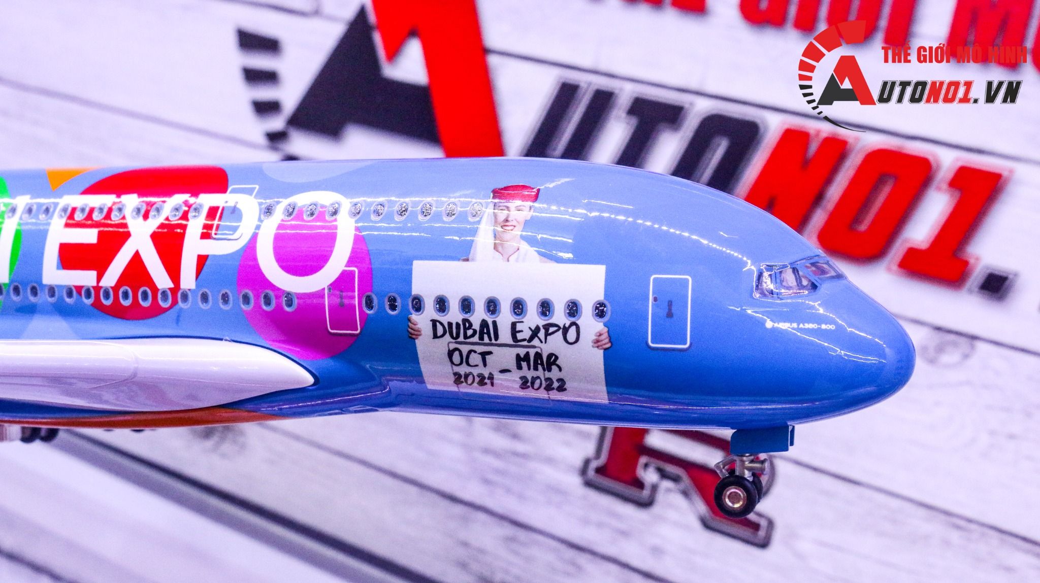 Mô hình máy bay Be part of the magic Dubai expo 2021-2022 Airbus A380 47cm 1:200 có đèn led tự động theo tiếng vỗ tay hoặc chạm MB47016
