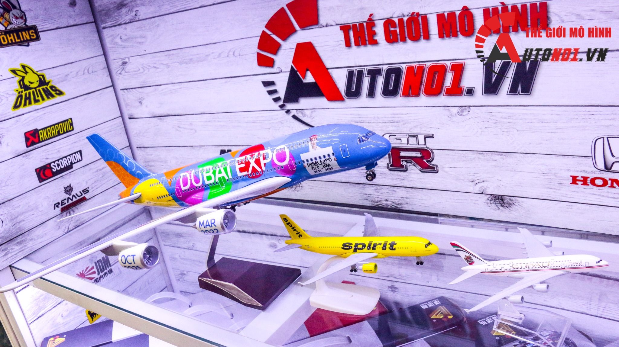 Mô hình máy bay Be part of the magic Dubai expo 2021-2022 Airbus A380 47cm 1:200 có đèn led tự động theo tiếng vỗ tay hoặc chạm MB47016
