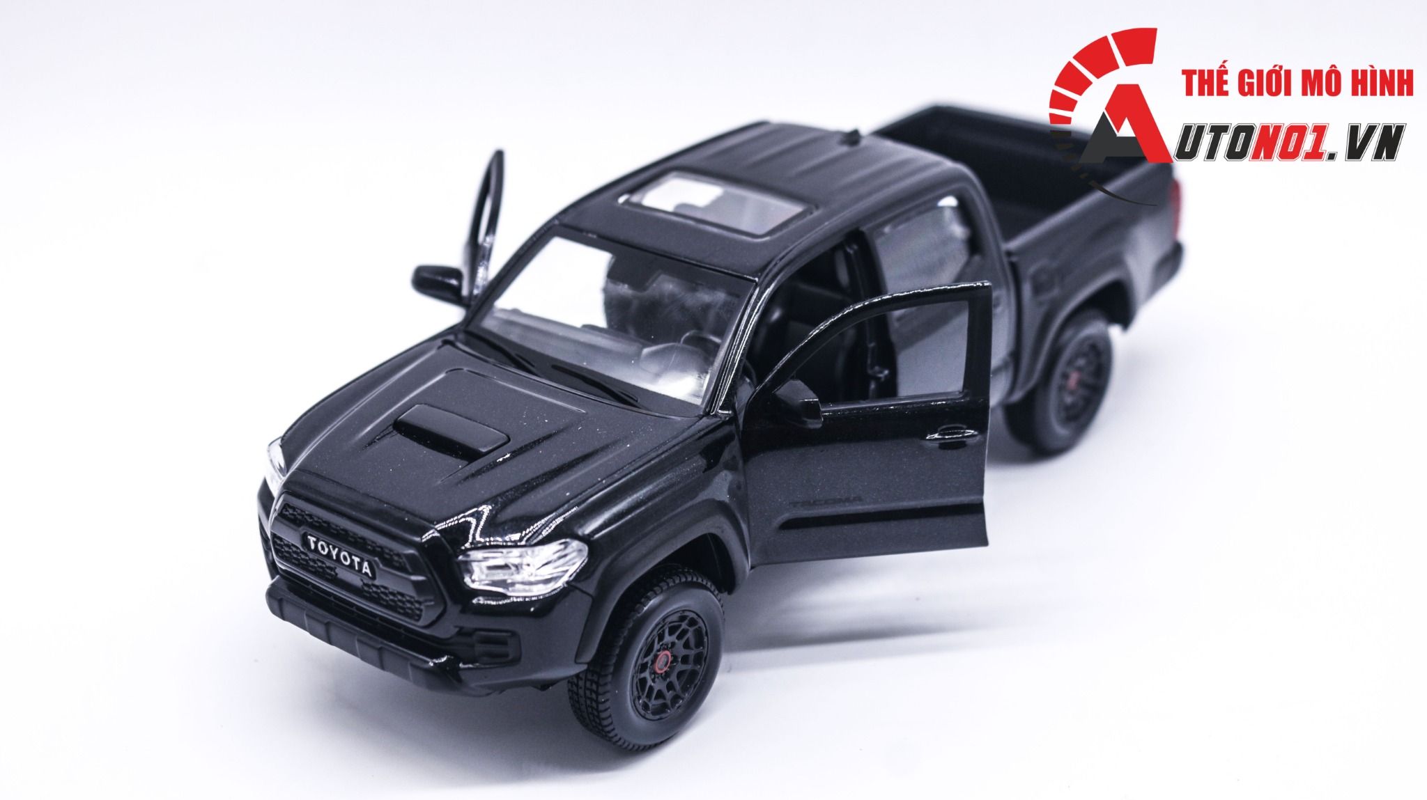  Mô hình xe Toyota Tacoma TRD Pro 2023 tỉ lệ 1:27 Maisto 32910 OT343 