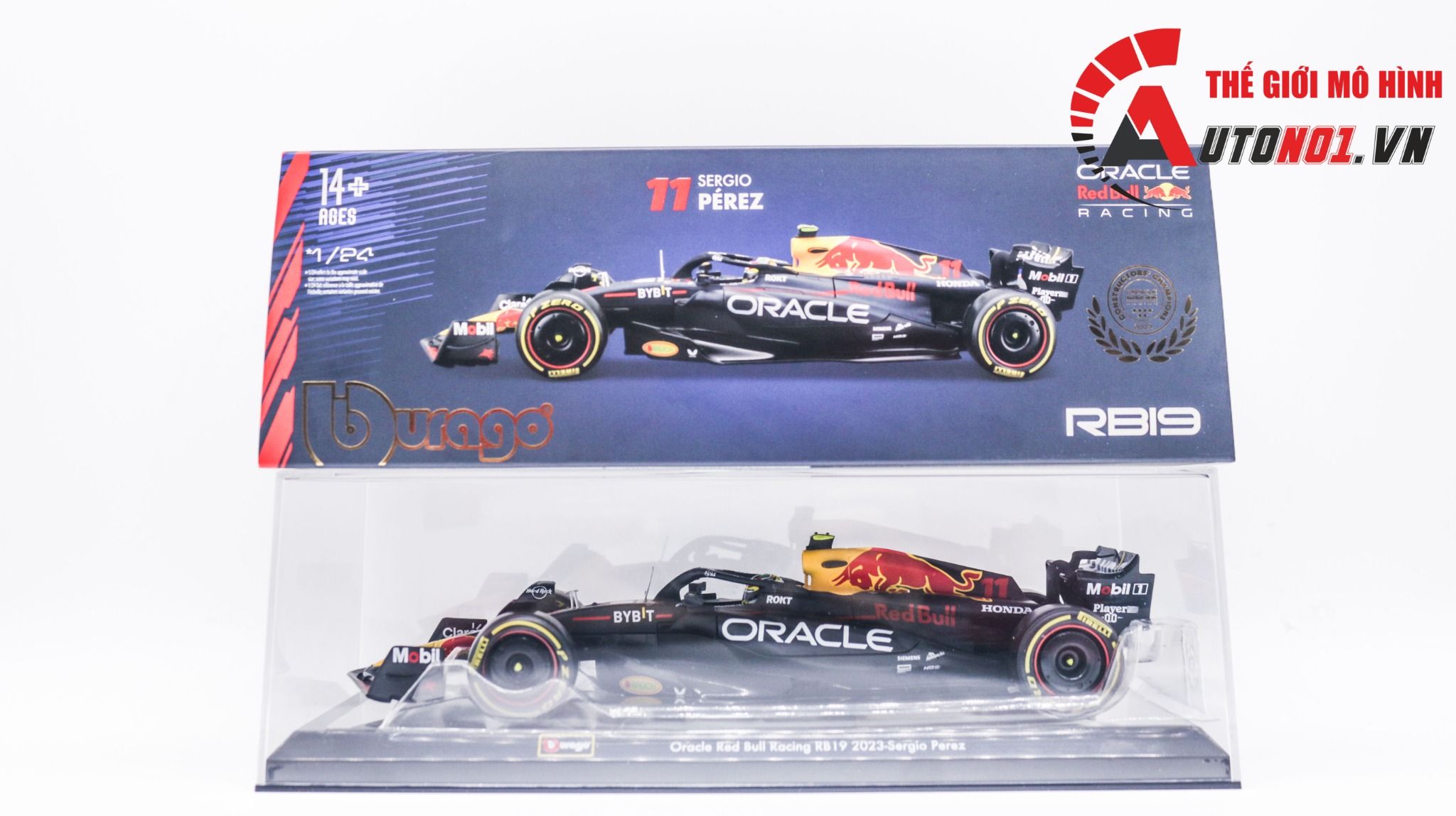 Mô hình xe đua F1 Redbull GP 2023 RB19 hộp mica có figure tỉ lệ 1:24 Bburago OT348