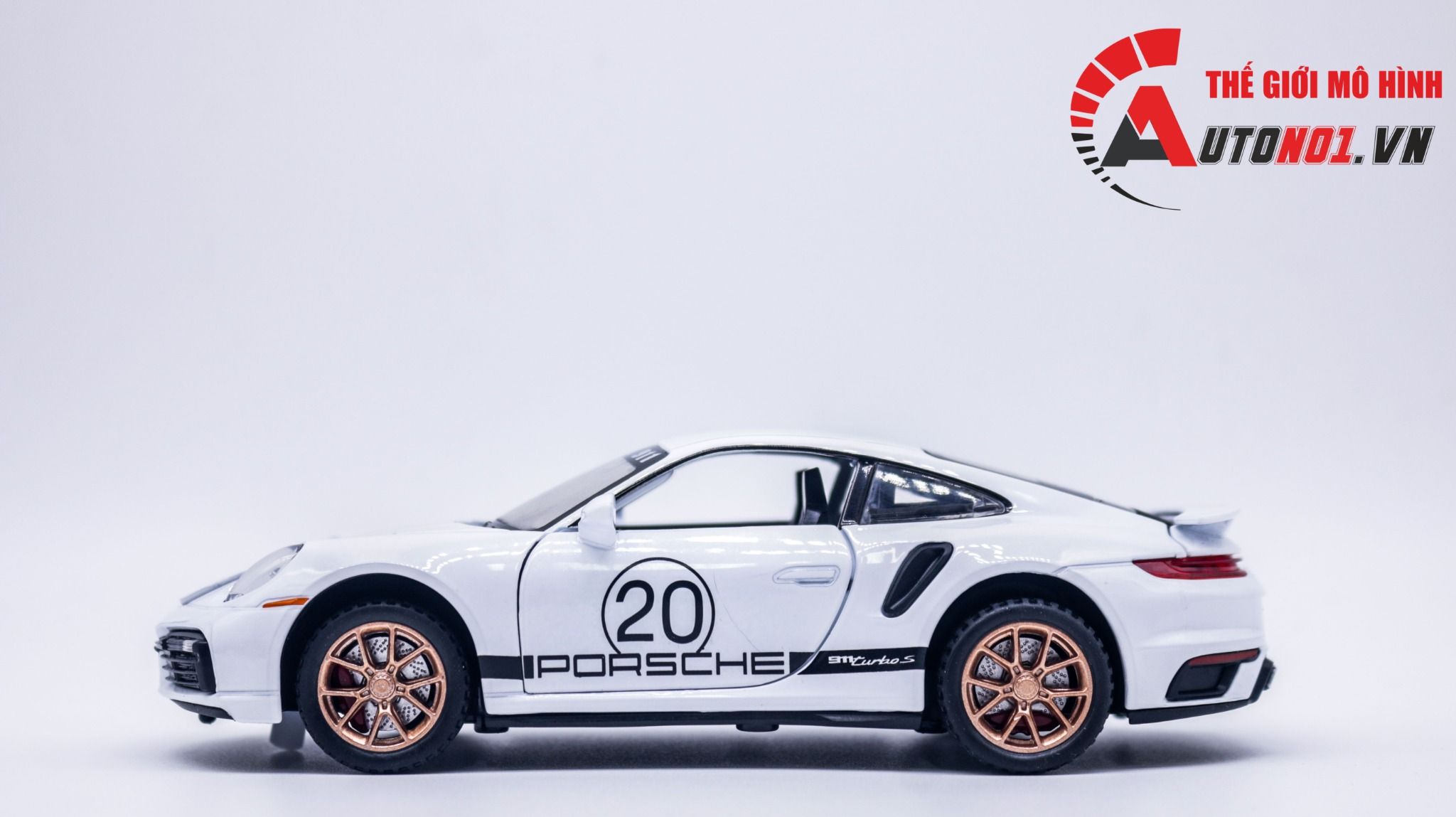 Mô hình xe Porsche 911 Turbo S full open , có đèn và âm thanh tỉ lệ 1:32 Miniauto OT32035