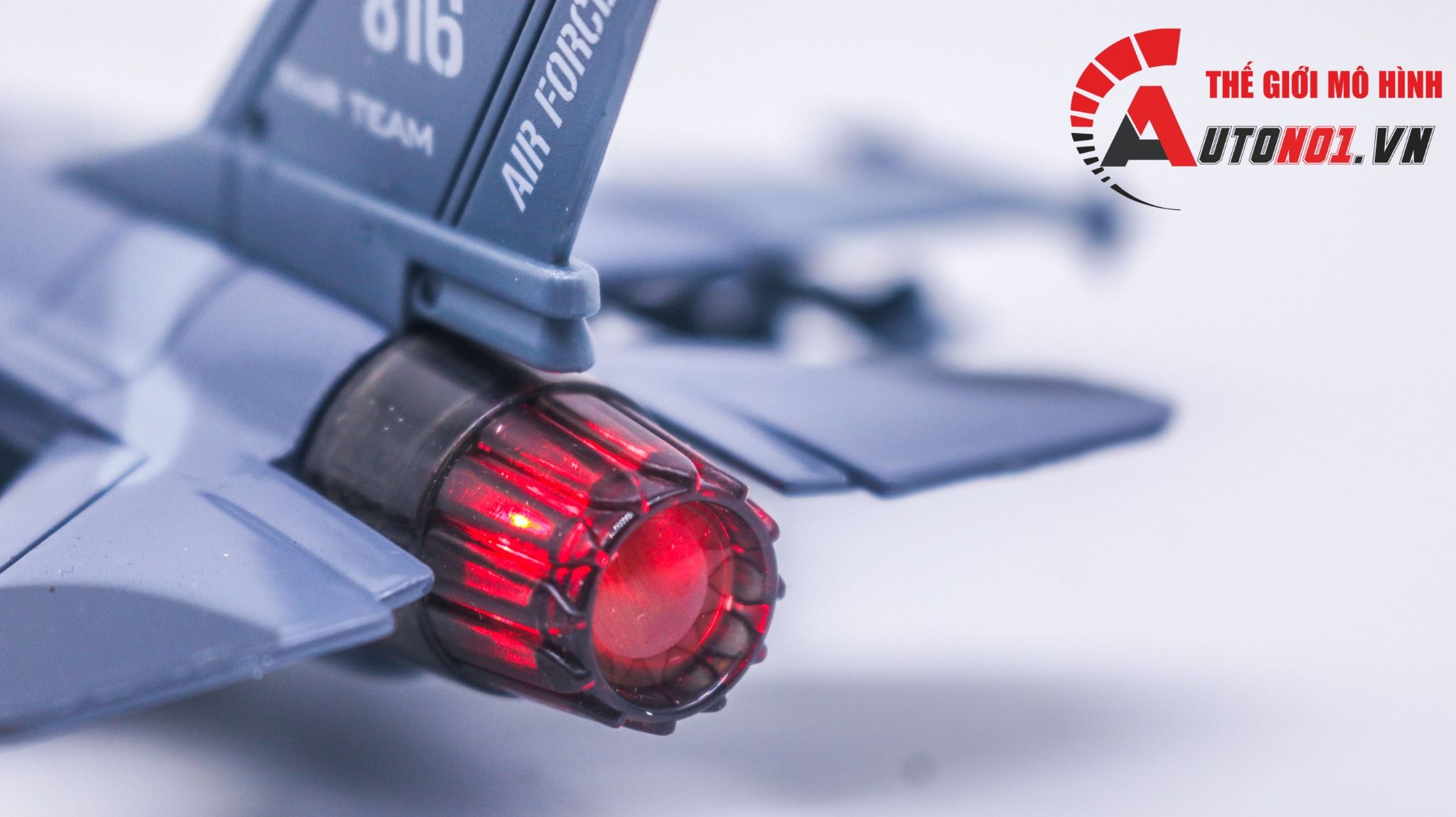  Mô hình máy bay chiến đáu F16 Camo grey có đèn có âm tahnh MB22024 