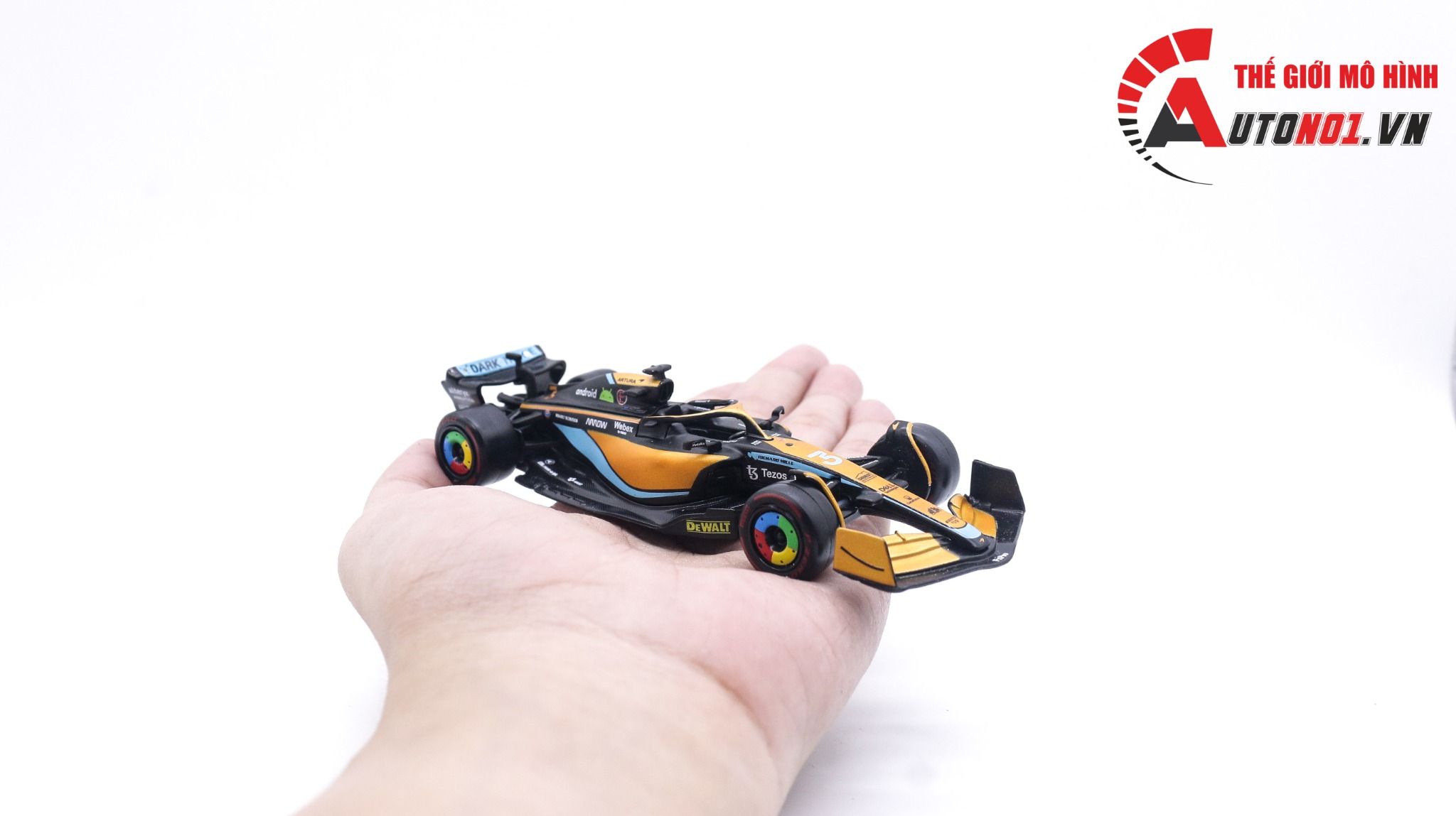  Mô hình xe đua F1 McLaren MCL36 2022 #3 - #4 Hybrid 1:43 Bburago OT023 