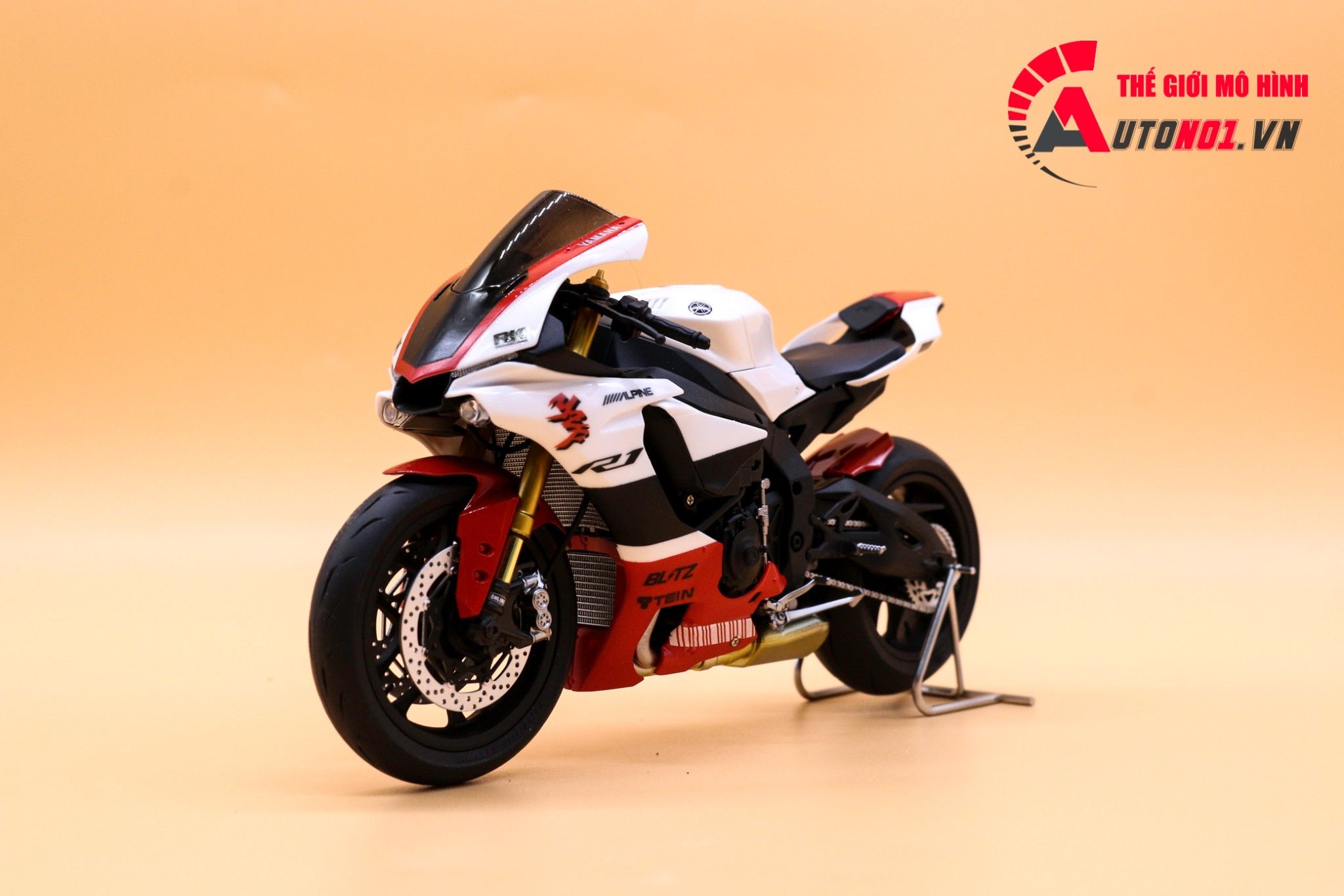 Mô hình xe Yamaha Yzf R1m Anniversary 1:12 Tamiya D032