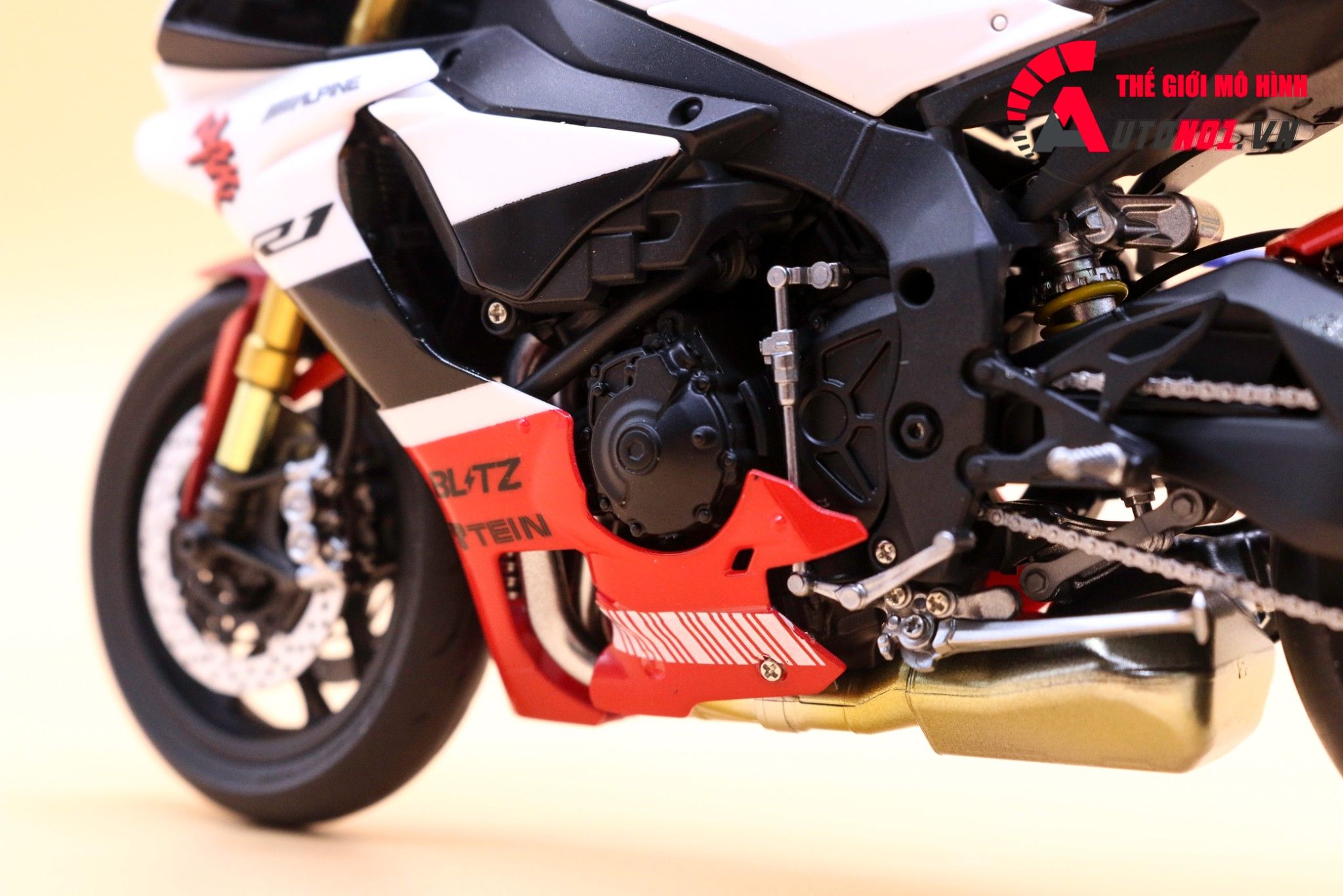 Mô hình xe Yamaha Yzf R1m Anniversary 1:12 Tamiya D032