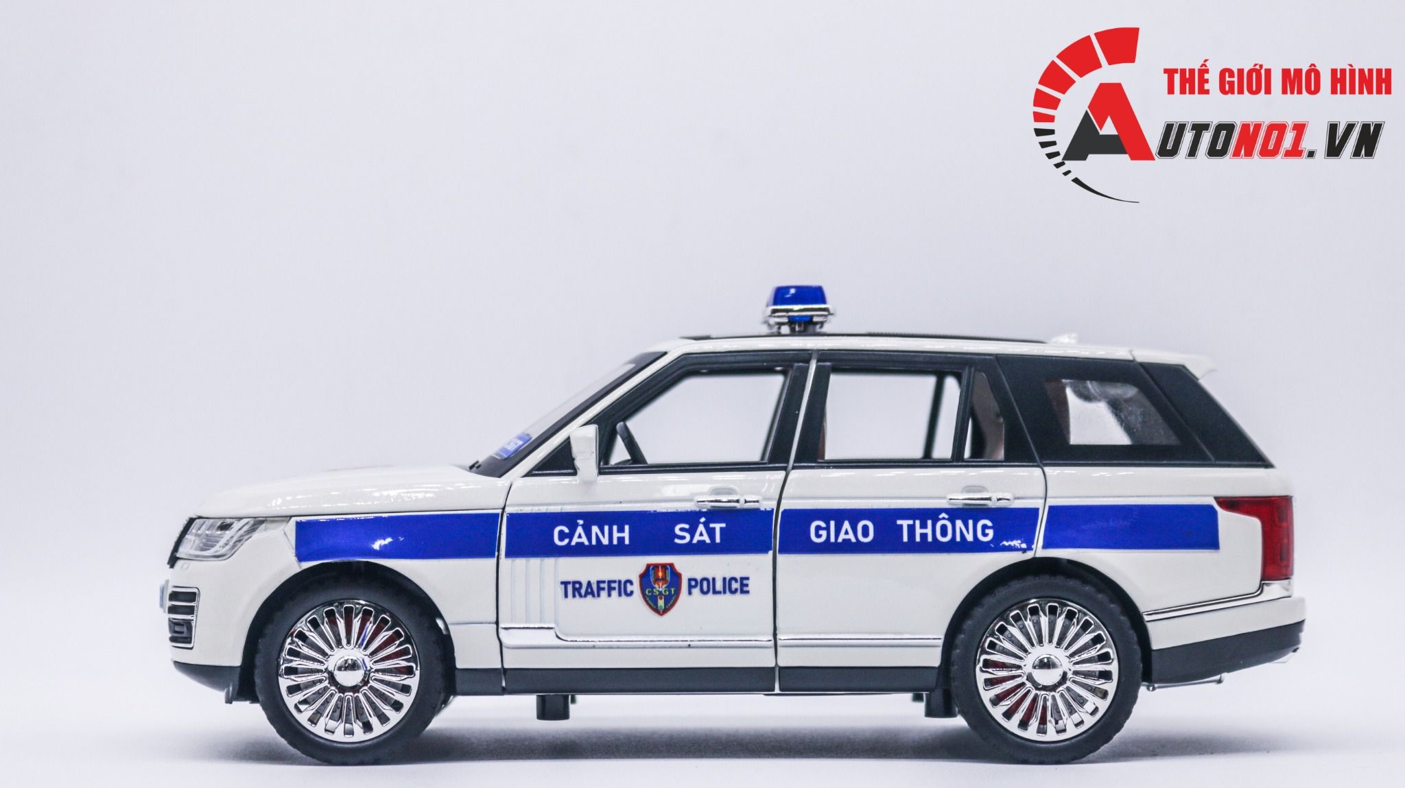 Mô hình xe ô tô độ CSGT Land Rover Range Rover full open tỉ lệ 1:24 Chezhi Autono1 OT383
