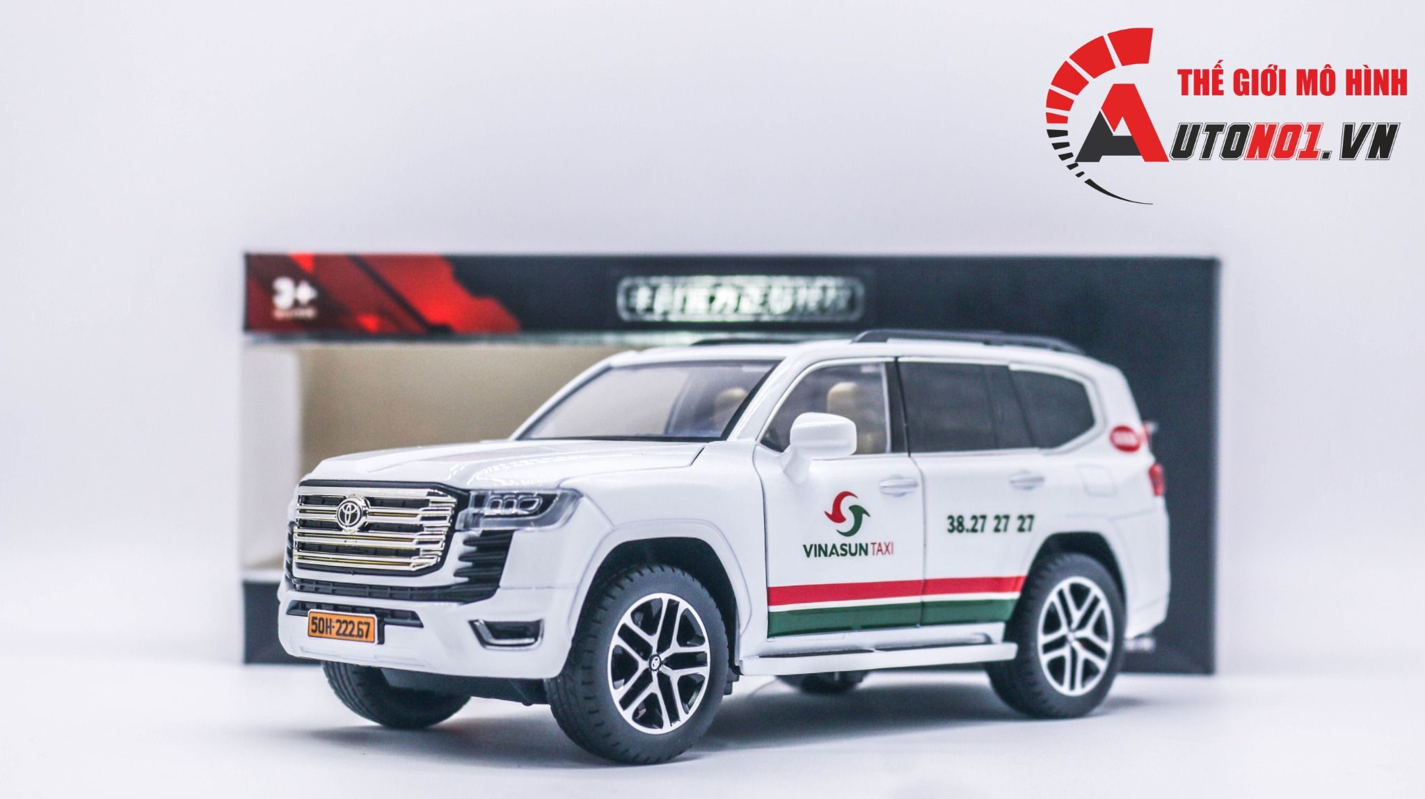 Mô hình xe độ dịch vụ taxi Vinasun Toyota Land Cruiser LC300 2022 full open - full kính - đánh lái được - có remote tỉ lệ 1:24 Henteng model Autono1 OT391