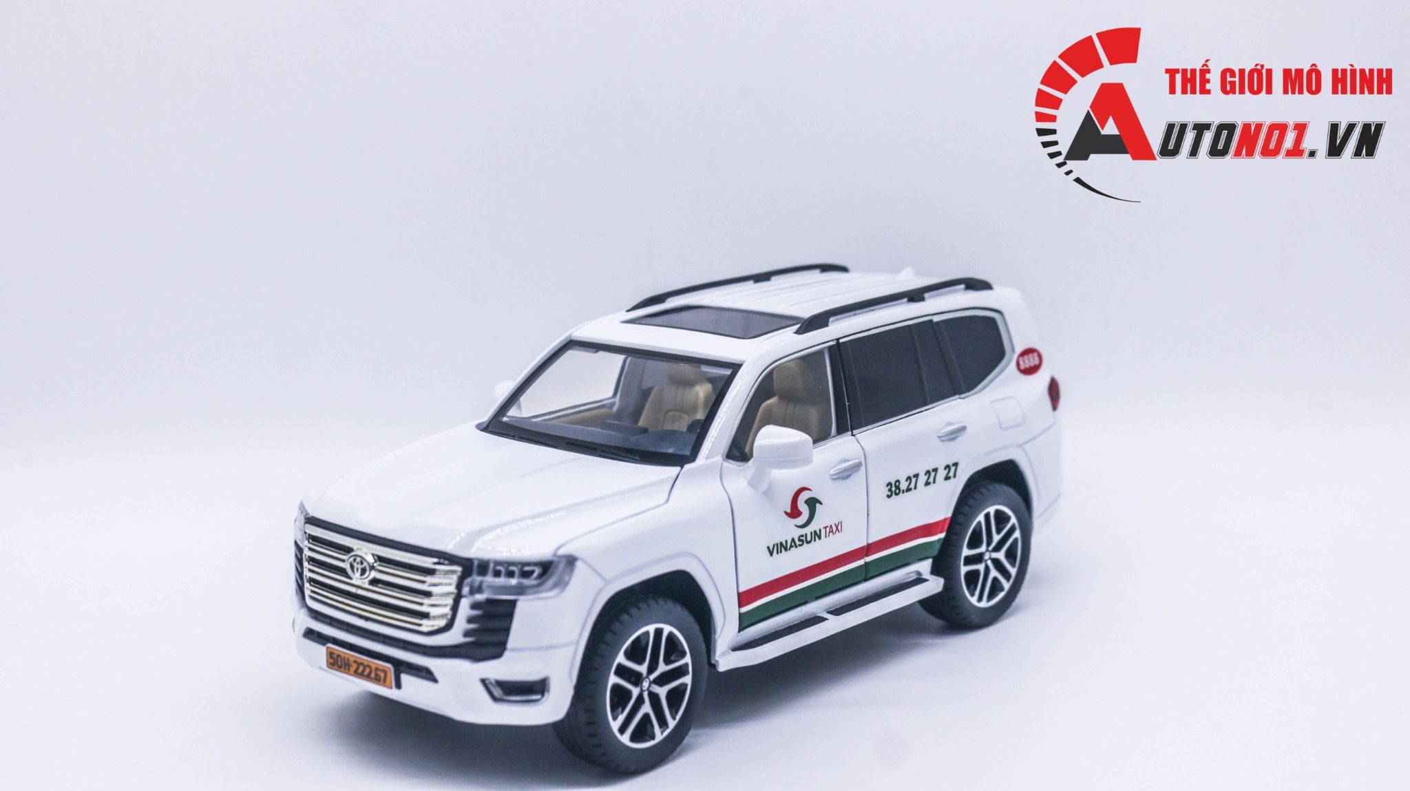 Mô hình xe độ dịch vụ taxi Vinasun Toyota Land Cruiser LC300 2022 full open - full kính - đánh lái được - có remote tỉ lệ 1:24 Henteng model Autono1 OT391
