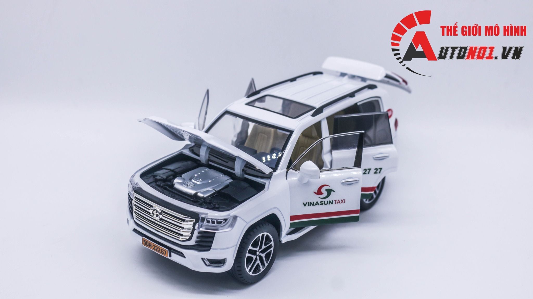 Mô hình xe độ dịch vụ taxi Vinasun Toyota Land Cruiser LC300 2022 full open - full kính - đánh lái được - có remote tỉ lệ 1:24 Henteng model Autono1 OT391