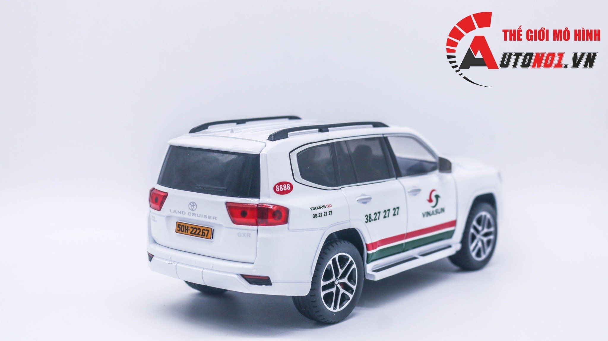Mô hình xe độ dịch vụ taxi Vinasun Toyota Land Cruiser LC300 2022 full open - full kính - đánh lái được - có remote tỉ lệ 1:24 Henteng model Autono1 OT391