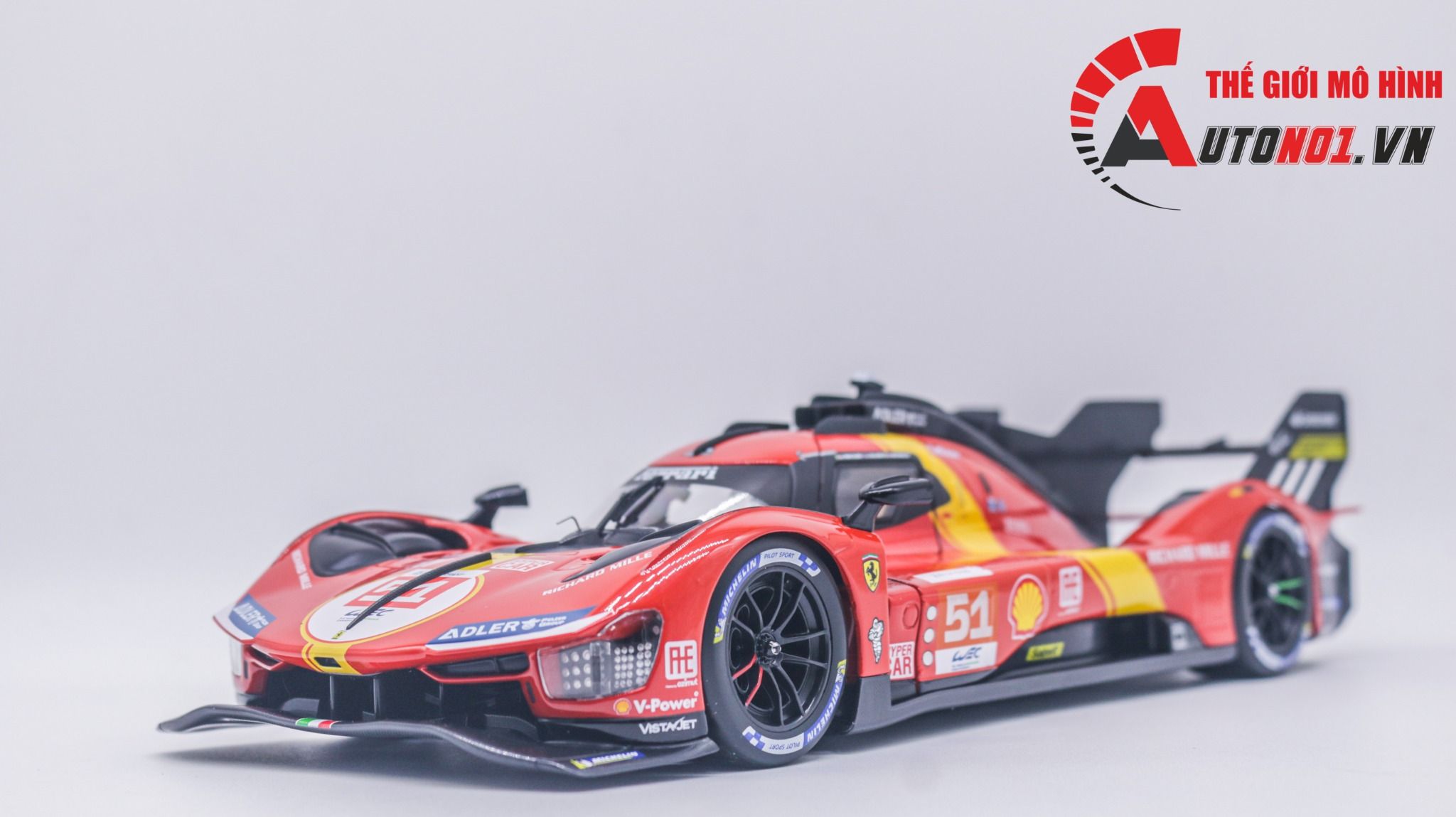 Mô hình xe Ferrari 499P 3.0L turbo V6 team Ferrari Corse #50 - #51 24h Le Mans 2023 18-16301 (#50) tỉ lệ 1:18 Bburago OT374