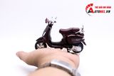  Mô hình xe Vespa lxv 2013 brown 1:18 Maisto 7070A 