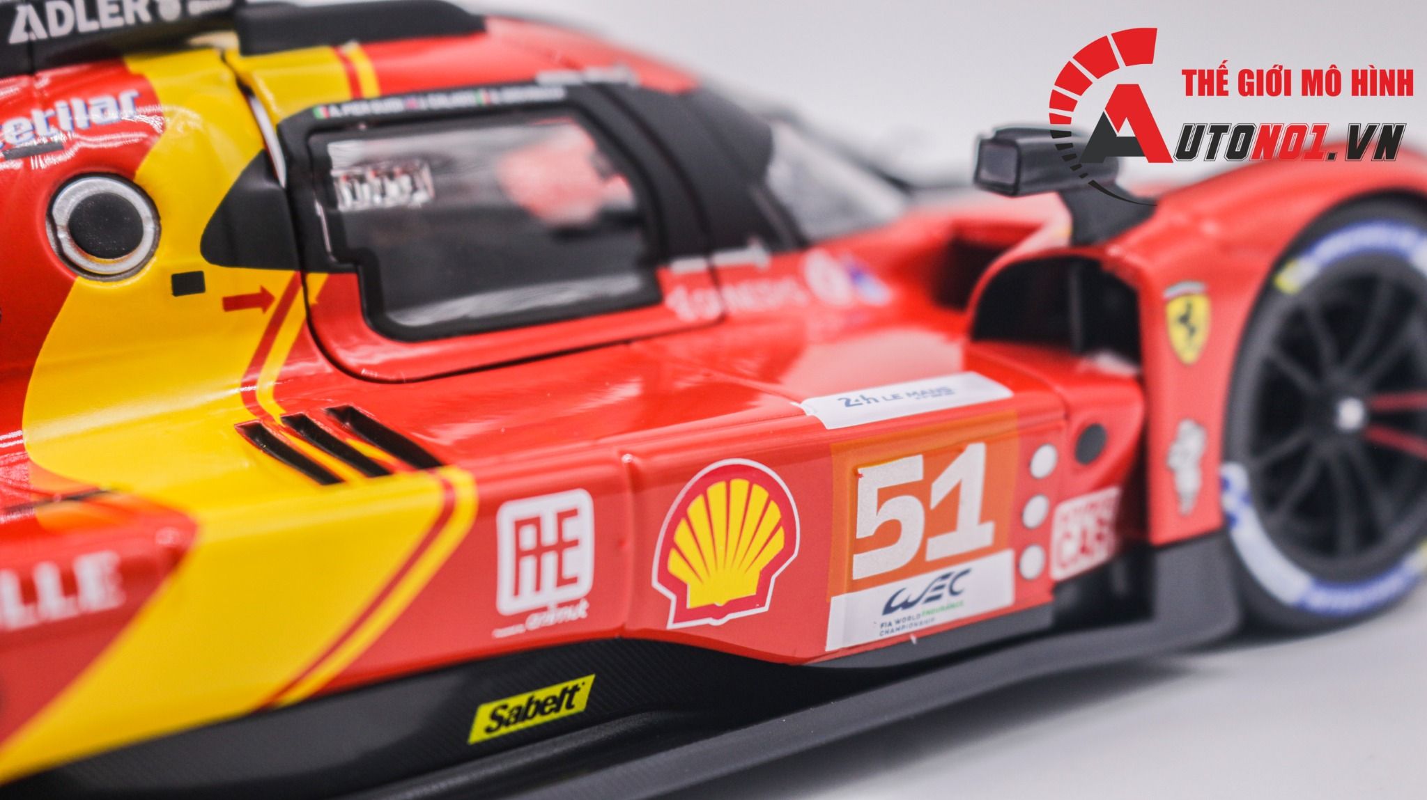 Mô hình xe Ferrari 499P 3.0L turbo V6 team Ferrari Corse #50 - #51 24h Le Mans 2023 18-16301 (#50) tỉ lệ 1:18 Bburago OT374