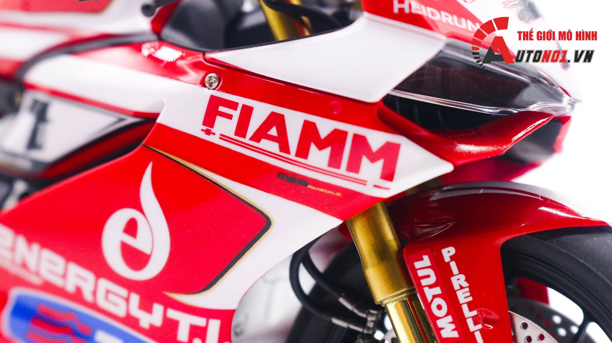 Mô hình xe Ducati Panigale 1199 Fiamm Tim Sbk 2013 #7 1:12 Tamiya D227d
