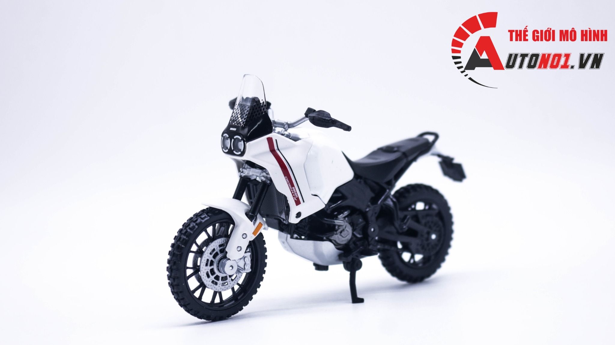 Mô hình xe mô tô Ducati Desert X tỉ lệ 1:18 Maisto 34007 MT071