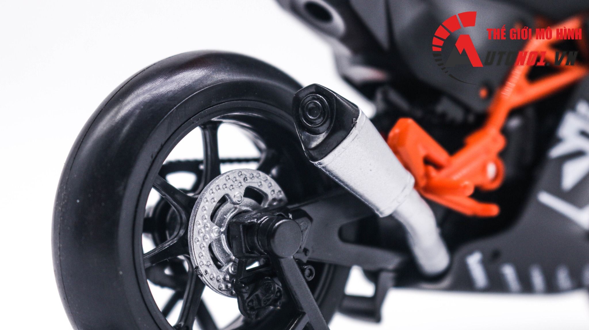  Mô hình xe KTM RC 8C tỉ lệ 1:12 Welly MT068 