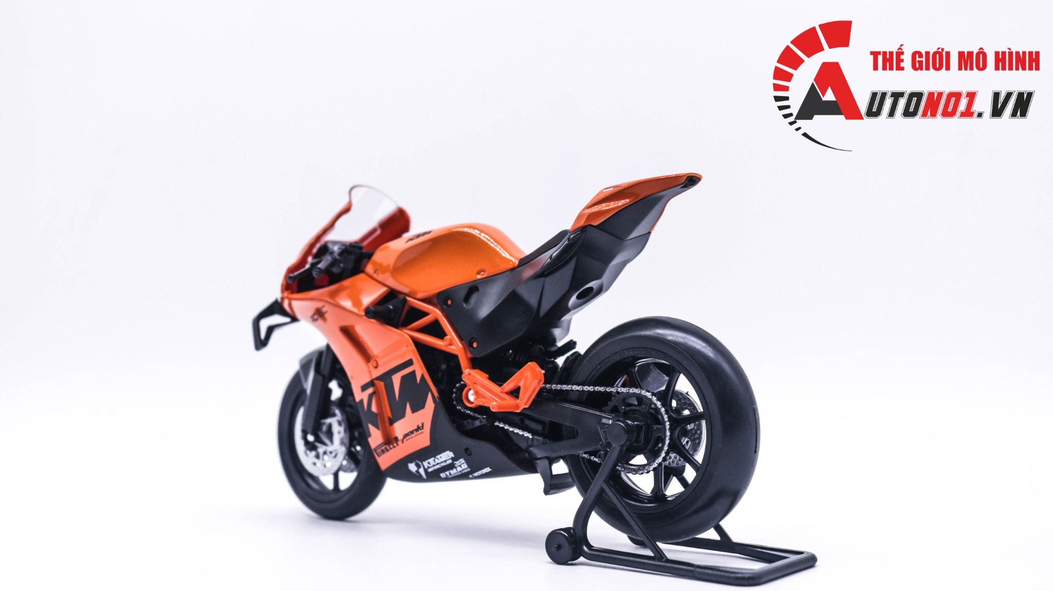  Mô hình xe KTM RC 8C tỉ lệ 1:12 Welly MT068 