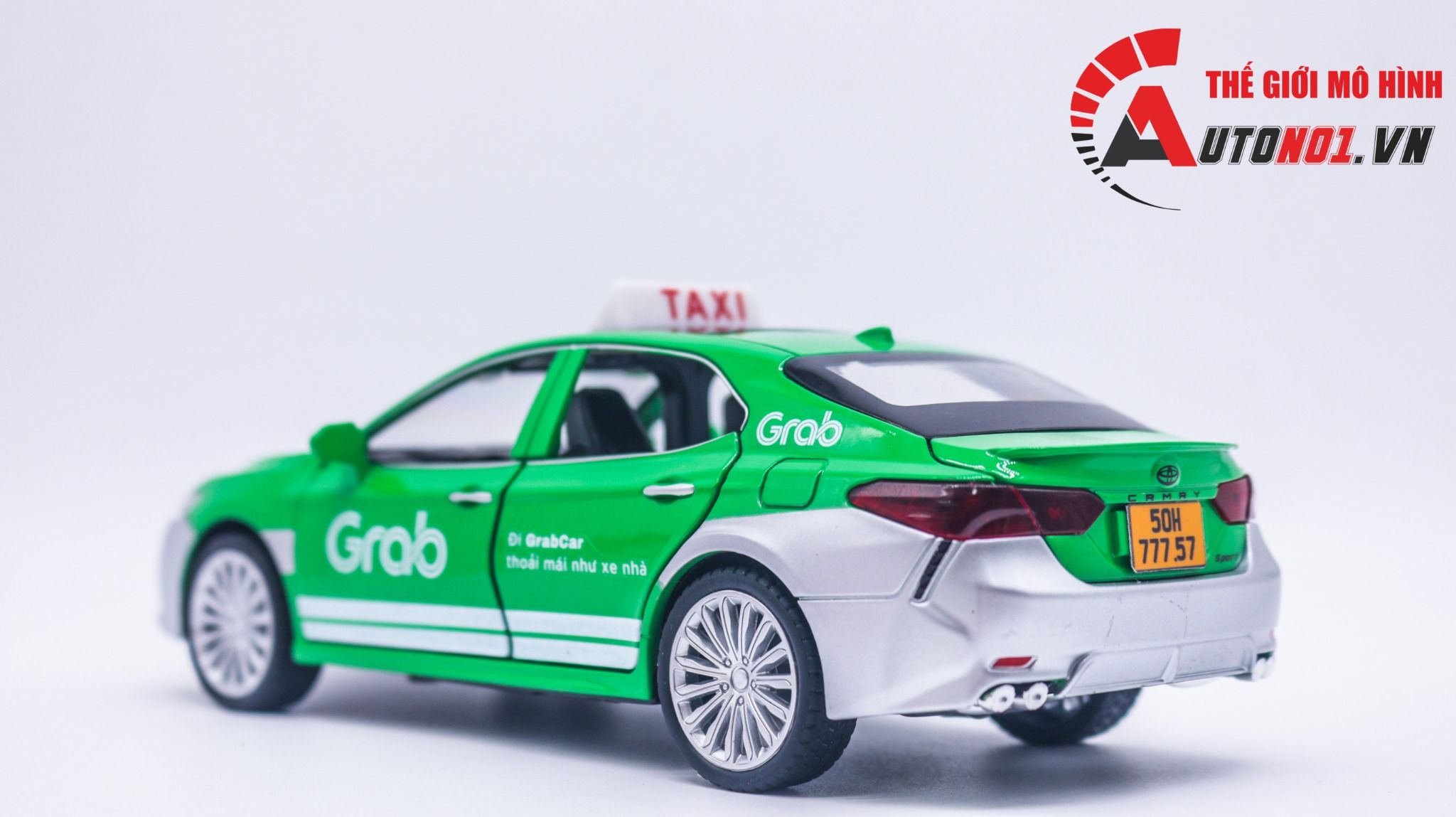  Mô hình xe dịch vụ Toyota Camry độ Taxi Grab tỉ lệ 1:24 CheZhi OT379 