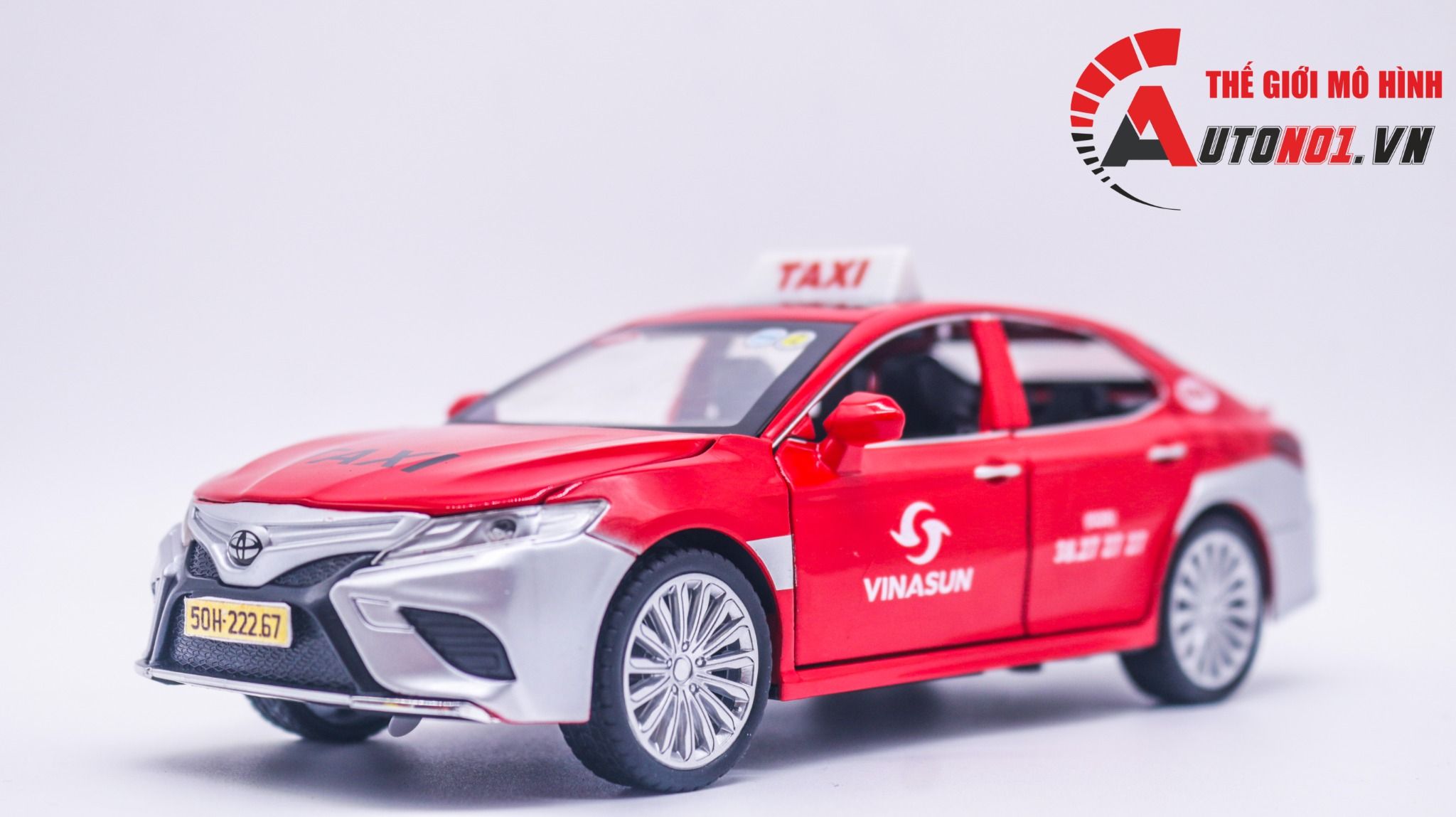 Mô hình xe độ dịch vụ Toyota Camry độ Taxi Vinasun đỏ tỉ lệ 1:24 CheZhi OT378