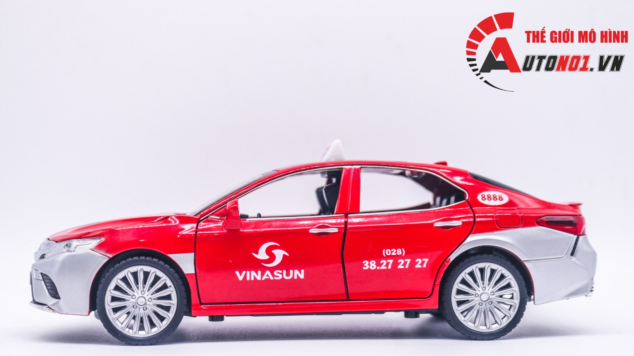 Mô hình xe độ dịch vụ Toyota Camry độ Taxi Vinasun đỏ tỉ lệ 1:24 CheZhi OT378