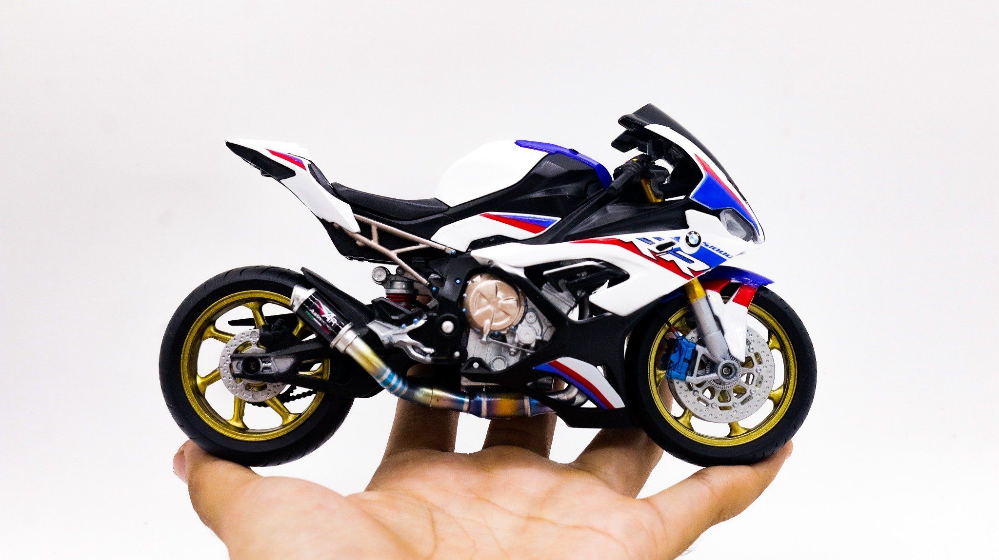  Mô hình xe độ Bmw S1000rr độ pô 1:12 Autono1 Welly D226D 