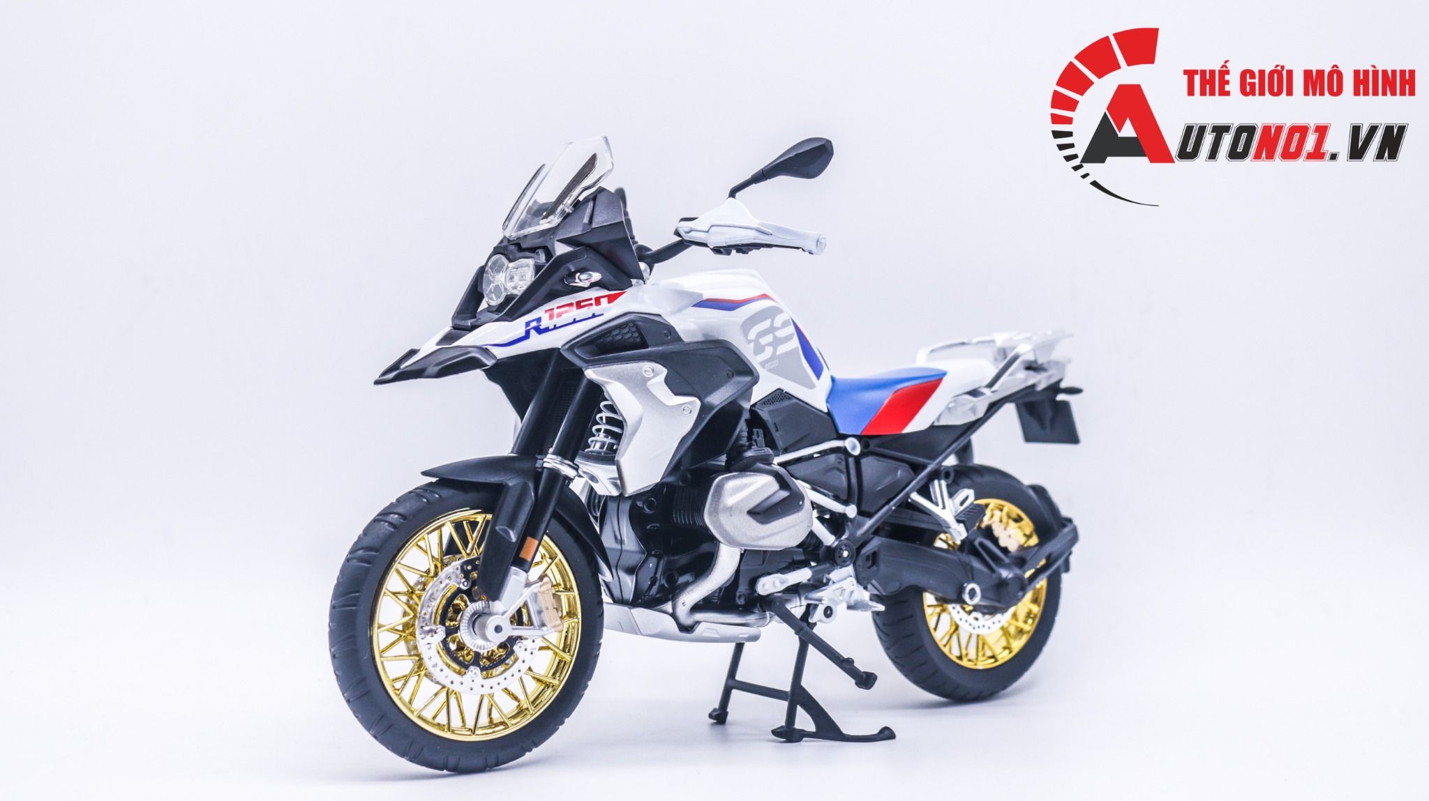 Mô hình moto BMW R 1250 GS ADV tỉ lệ 1:9 Huayi Alloy MT069