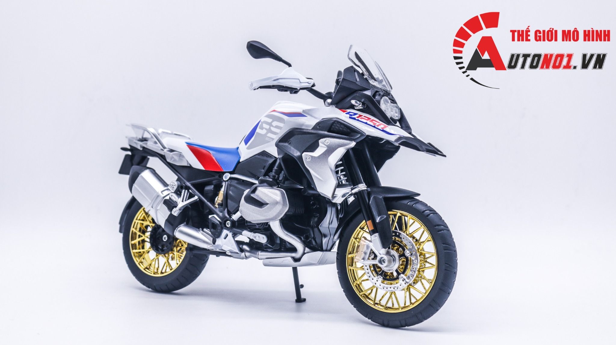 Mô hình moto BMW R 1250 GS ADV tỉ lệ 1:9 Huayi Alloy MT069
