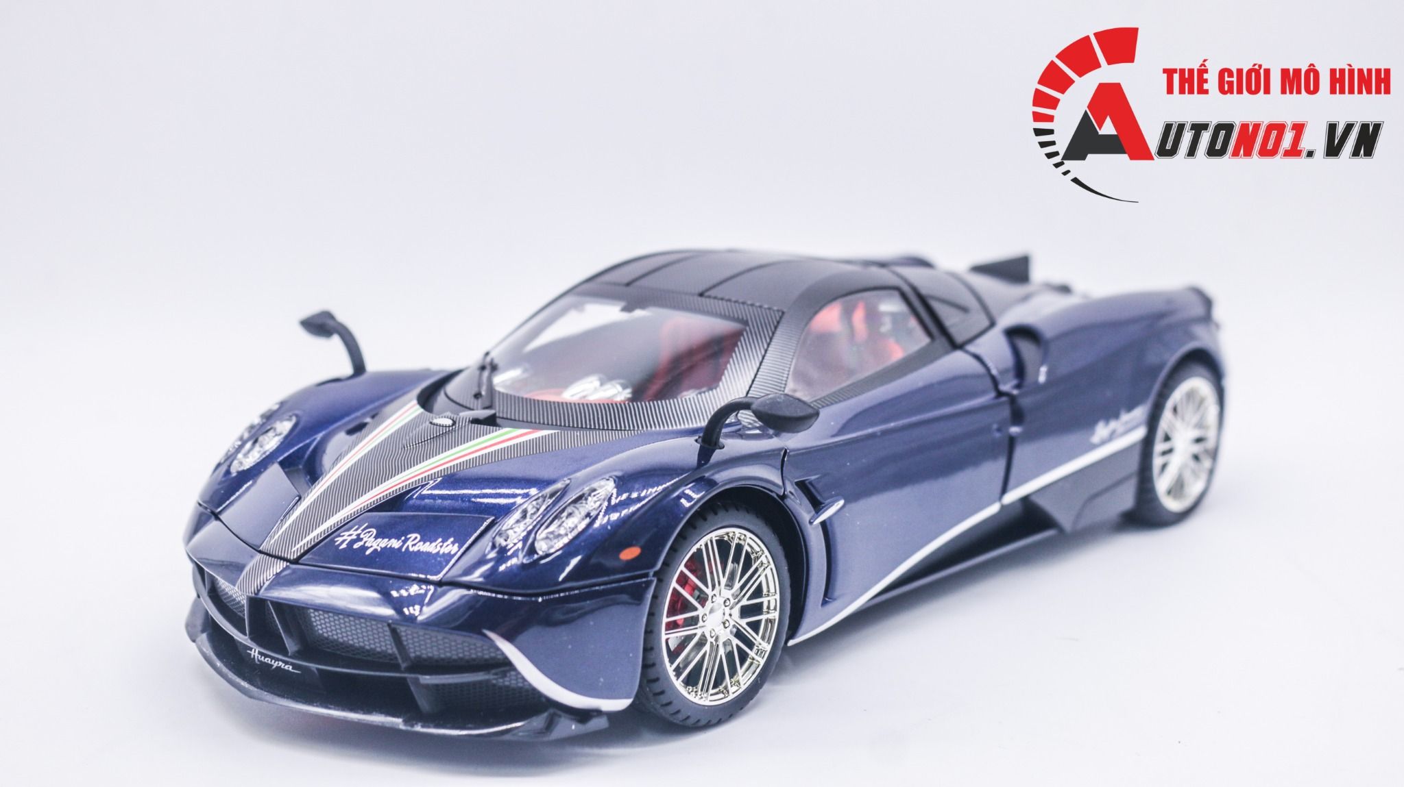  Mô hình xe Pagani Huayra đánh lái được full kính full open tỉ lệ 1:18 Chezhi OT393 