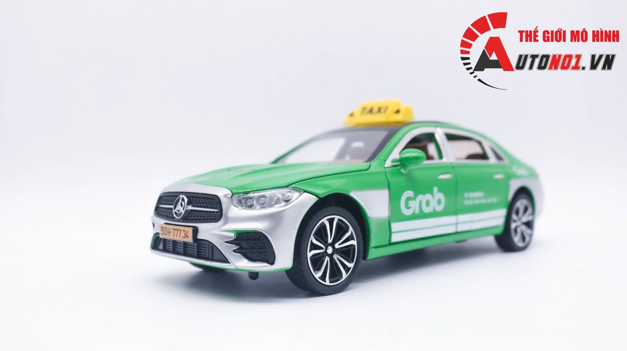 Mô hình xe độ dịch vụ Mercedes-Benz E300L độ Taxi Grab tỉ lệ 1:24 XHD Autono1 OT431