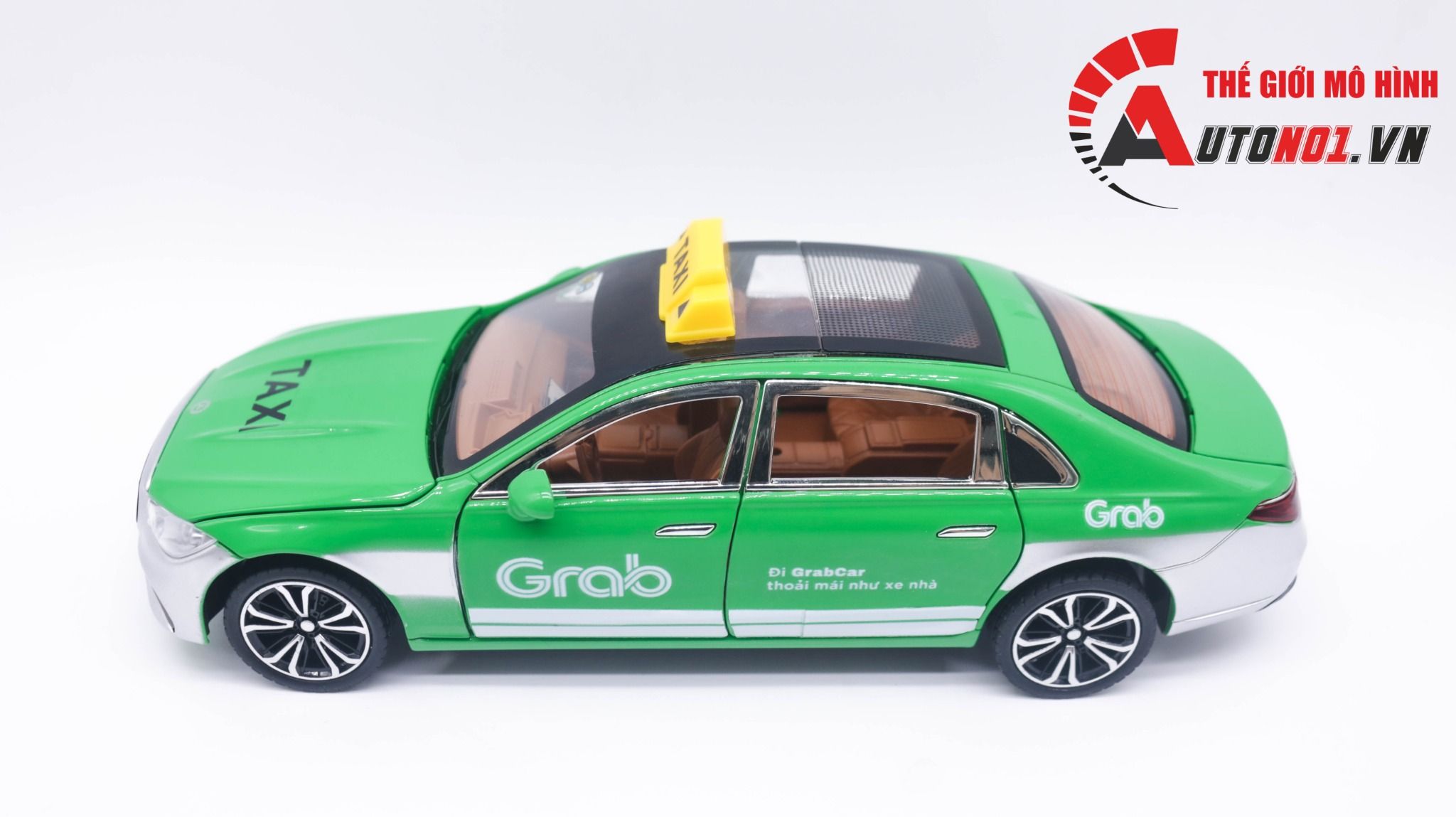  Mô hình xe độ dịch vụ Mercedes-Benz E300L độ Taxi Grab tỉ lệ 1:24 XHD Autono1 OT431 