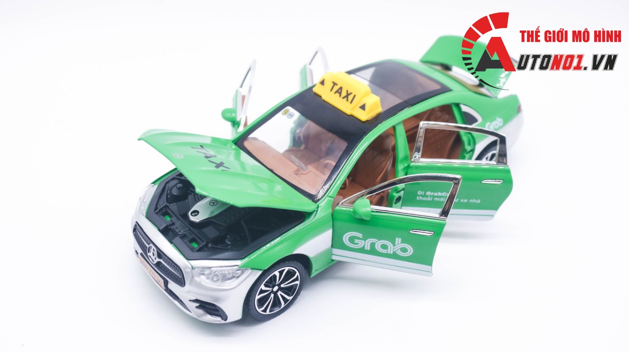  Mô hình xe độ dịch vụ Mercedes-Benz E300L độ Taxi Grab tỉ lệ 1:24 XHD Autono1 OT431 