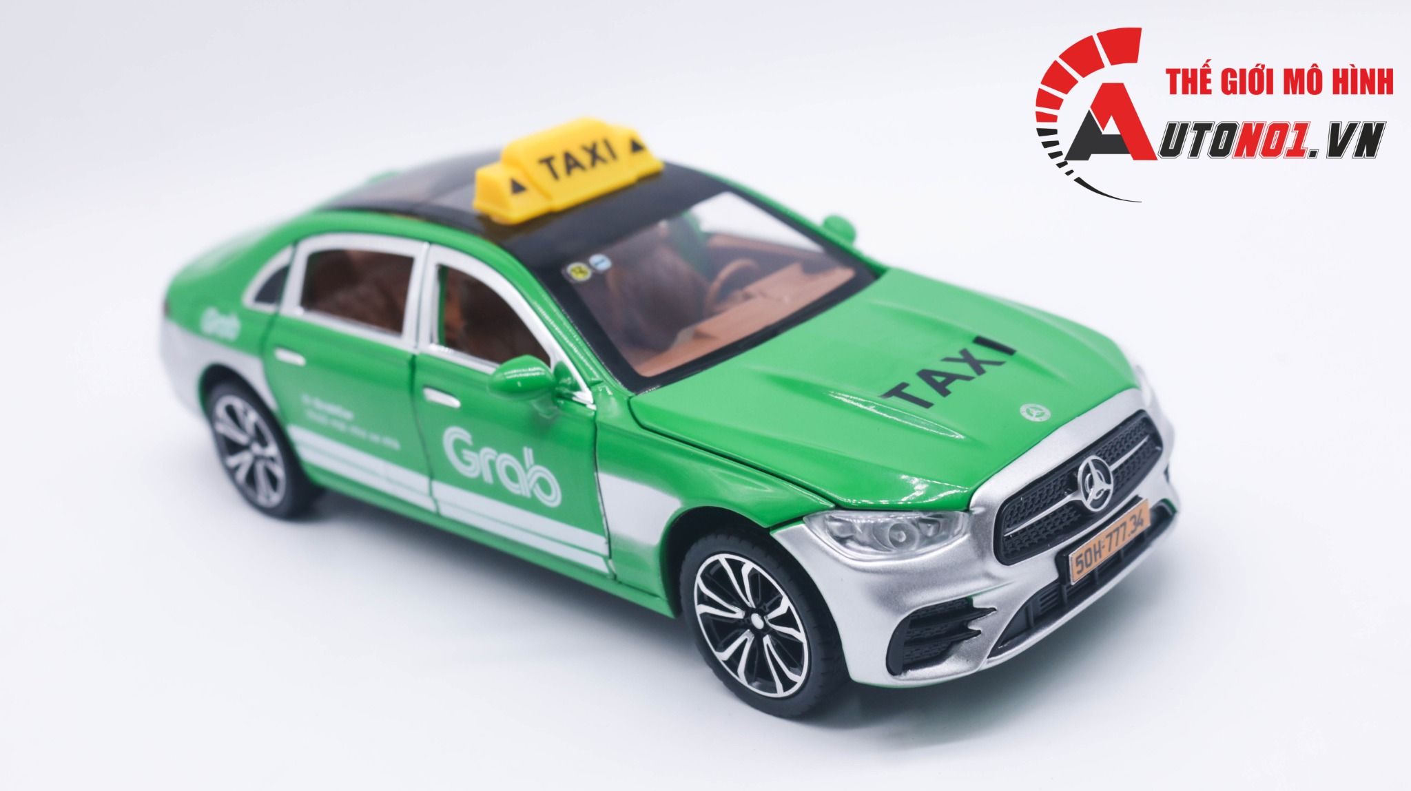  Mô hình xe độ dịch vụ Mercedes-Benz E300L độ Taxi Grab tỉ lệ 1:24 XHD Autono1 OT431 