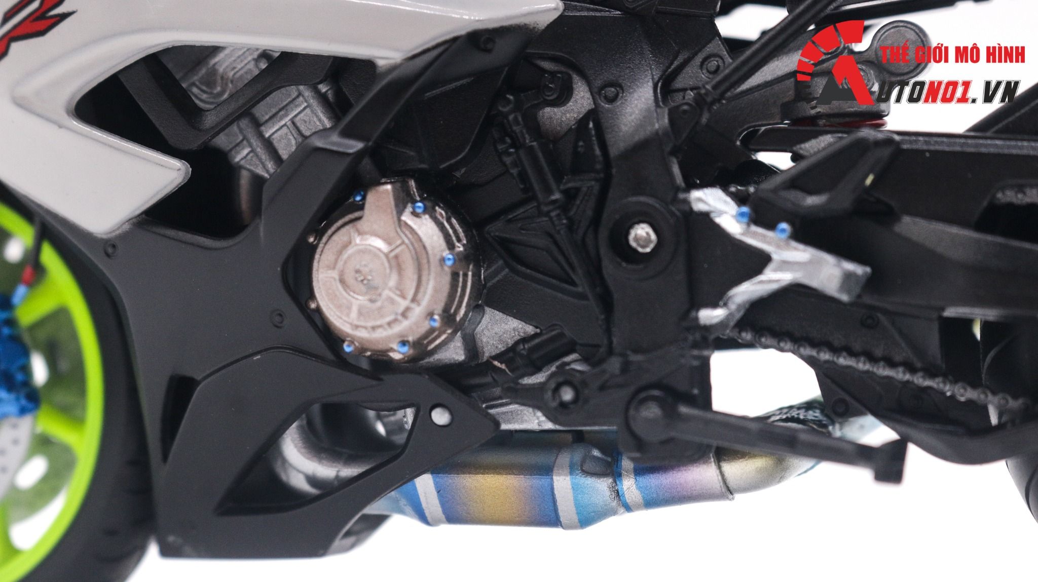 Mô hình xe độ Bmw S1000rr gray độ mâm - độ pô titan tỉ lệ 1:12 Autono1 Welly D226M