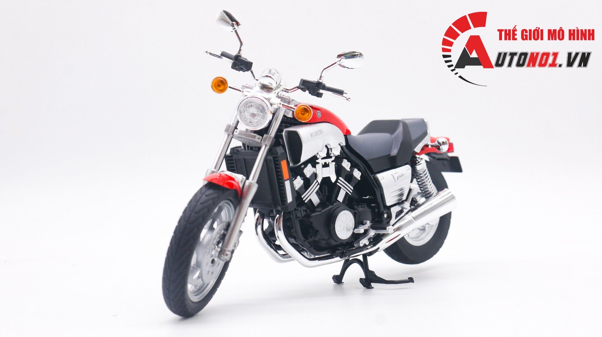 Mô hình xe Yamaha VMax 1:12 Aoshima 8042