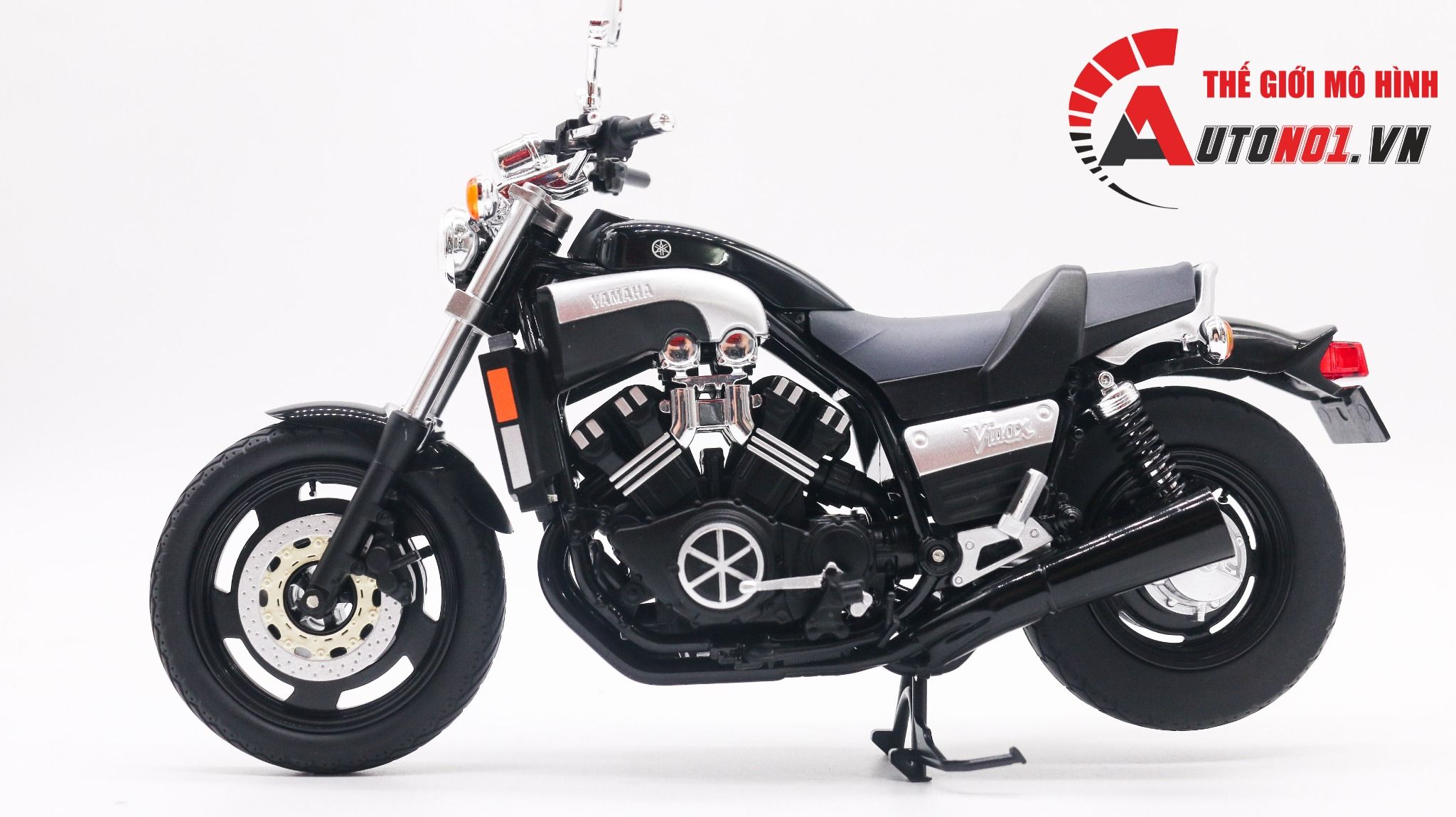 Mô hình xe Yamaha VMax 1:12 Aoshima 8042